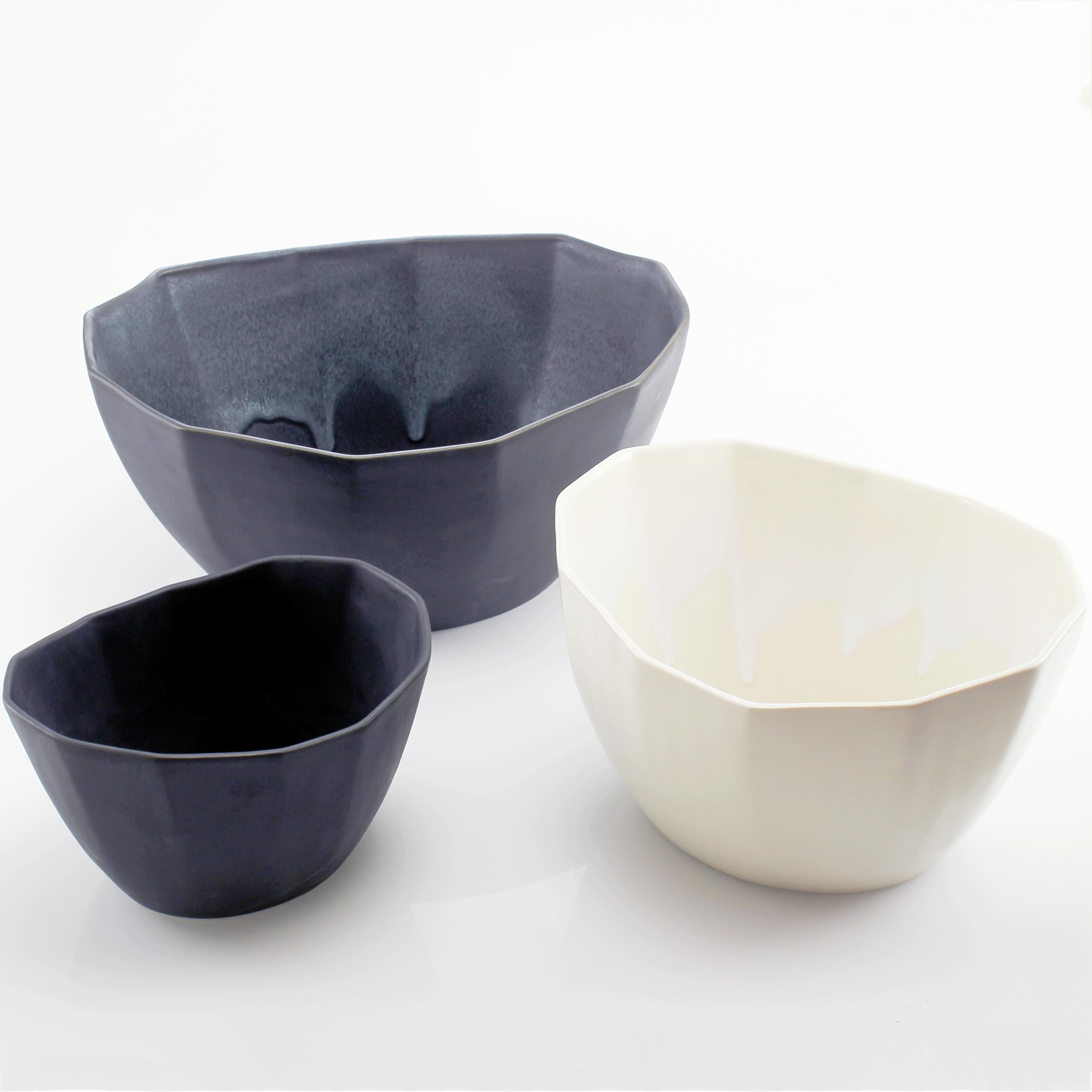 Nesting Bowls are a kitchen staple that find purpose in any home. These delightful oval space-savers can serve as an array of serving bowls that you can neatly store in your cabinet, or disperse them around your space to create a unifying and