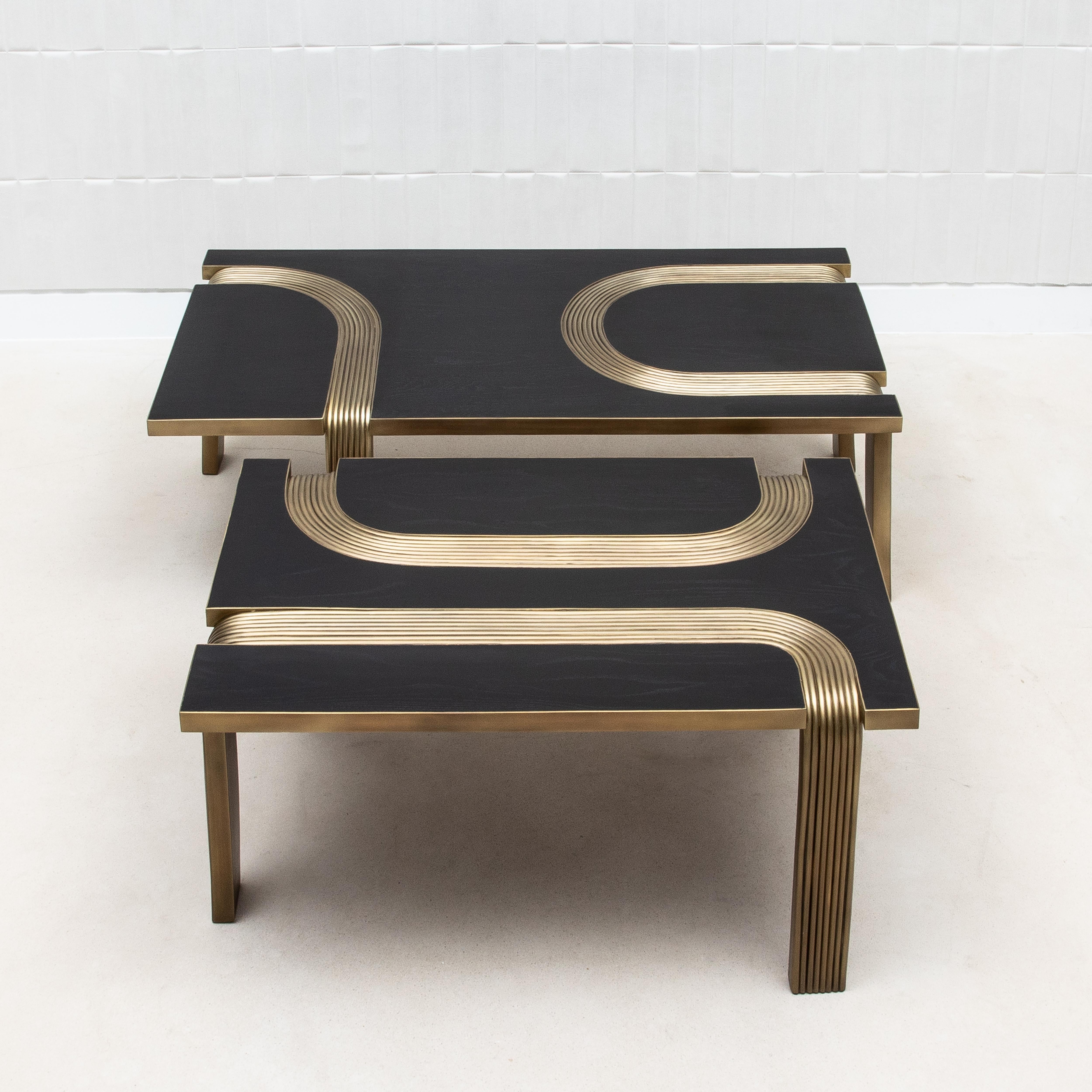 Tables basses gigognes en Oak Oak avec tiges en laiton patiné par R&Y Augousti en vente 12