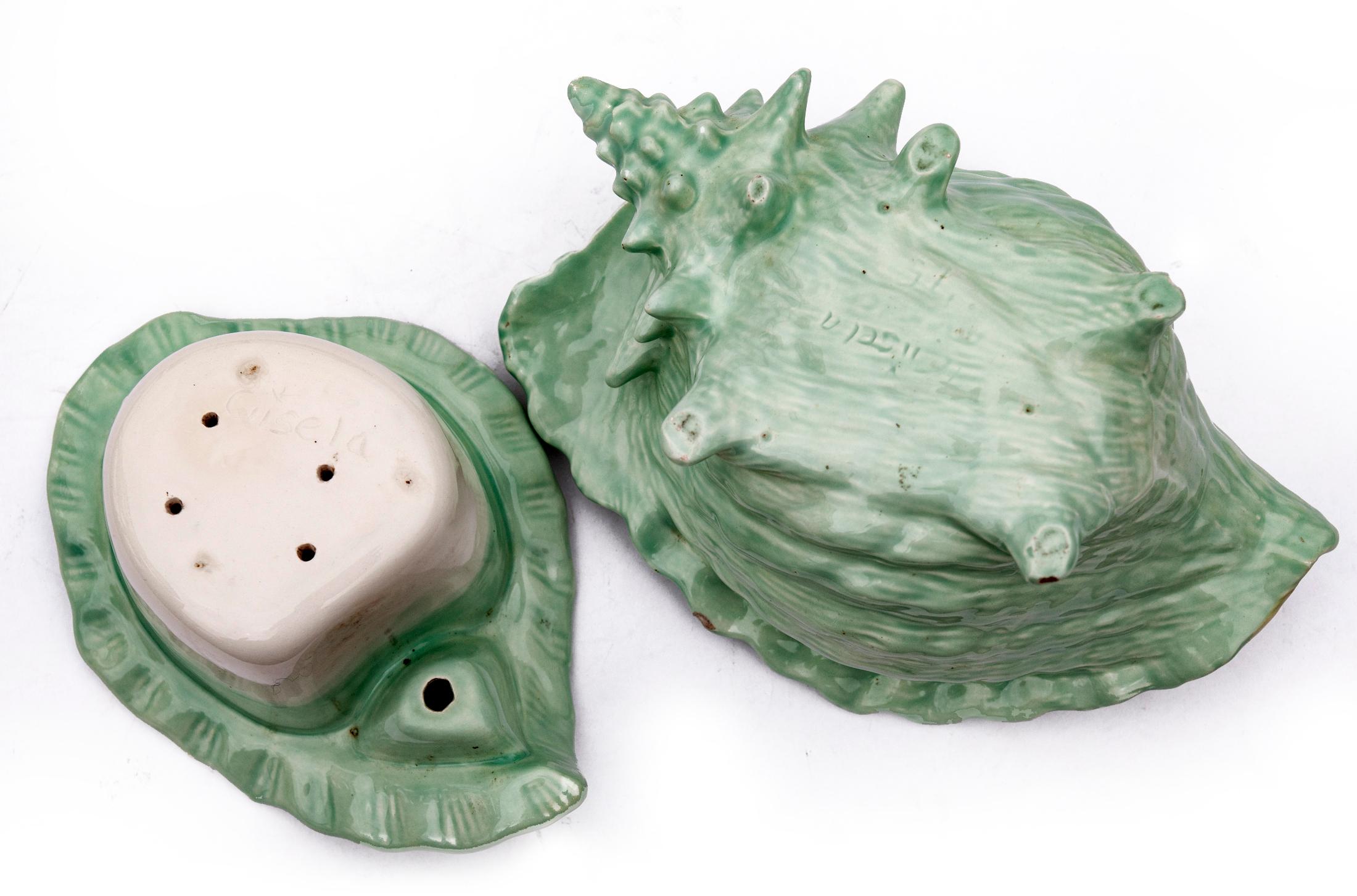 Nesting Grüne Muschelschalen-Töpfe aus Keramik (Organische Moderne) im Angebot