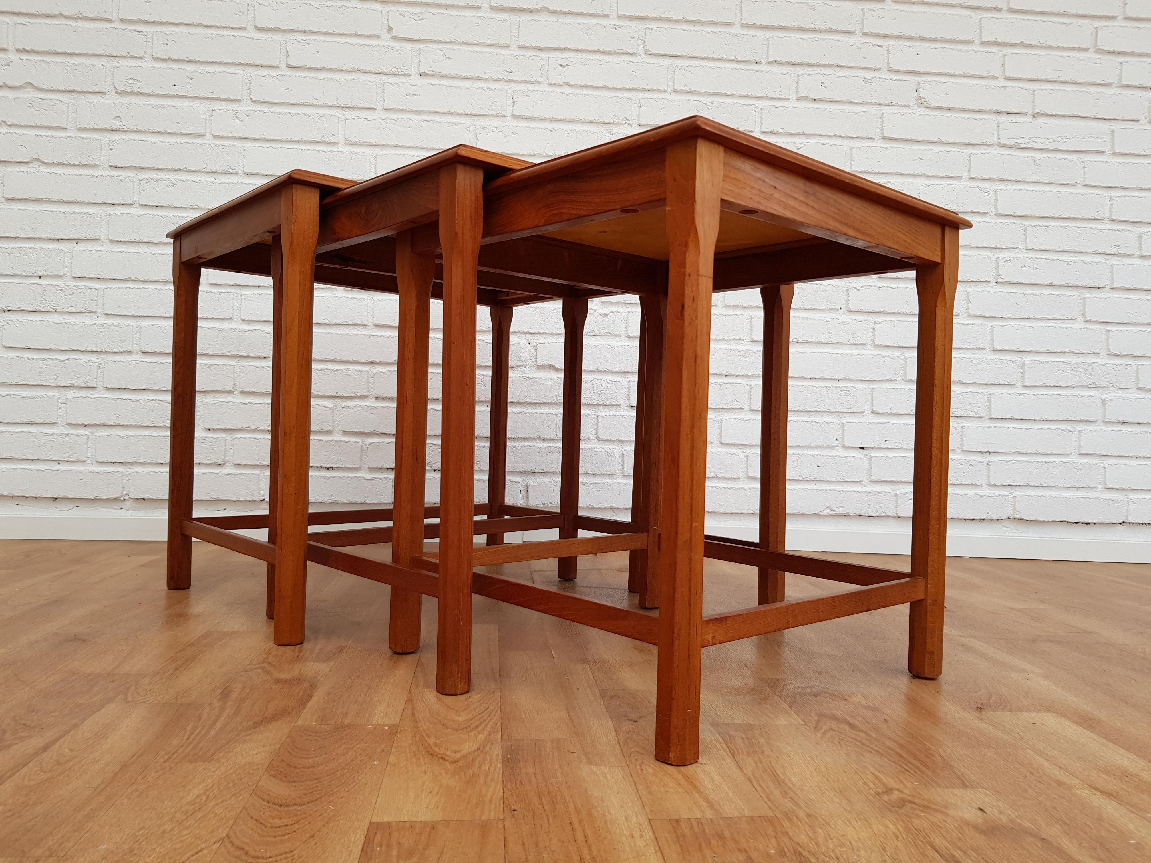 Scandinavian Modern Nesting Table, Danish Design, Hand Painted Ceramic Tiles, Teak Wood, 1960s For Sale