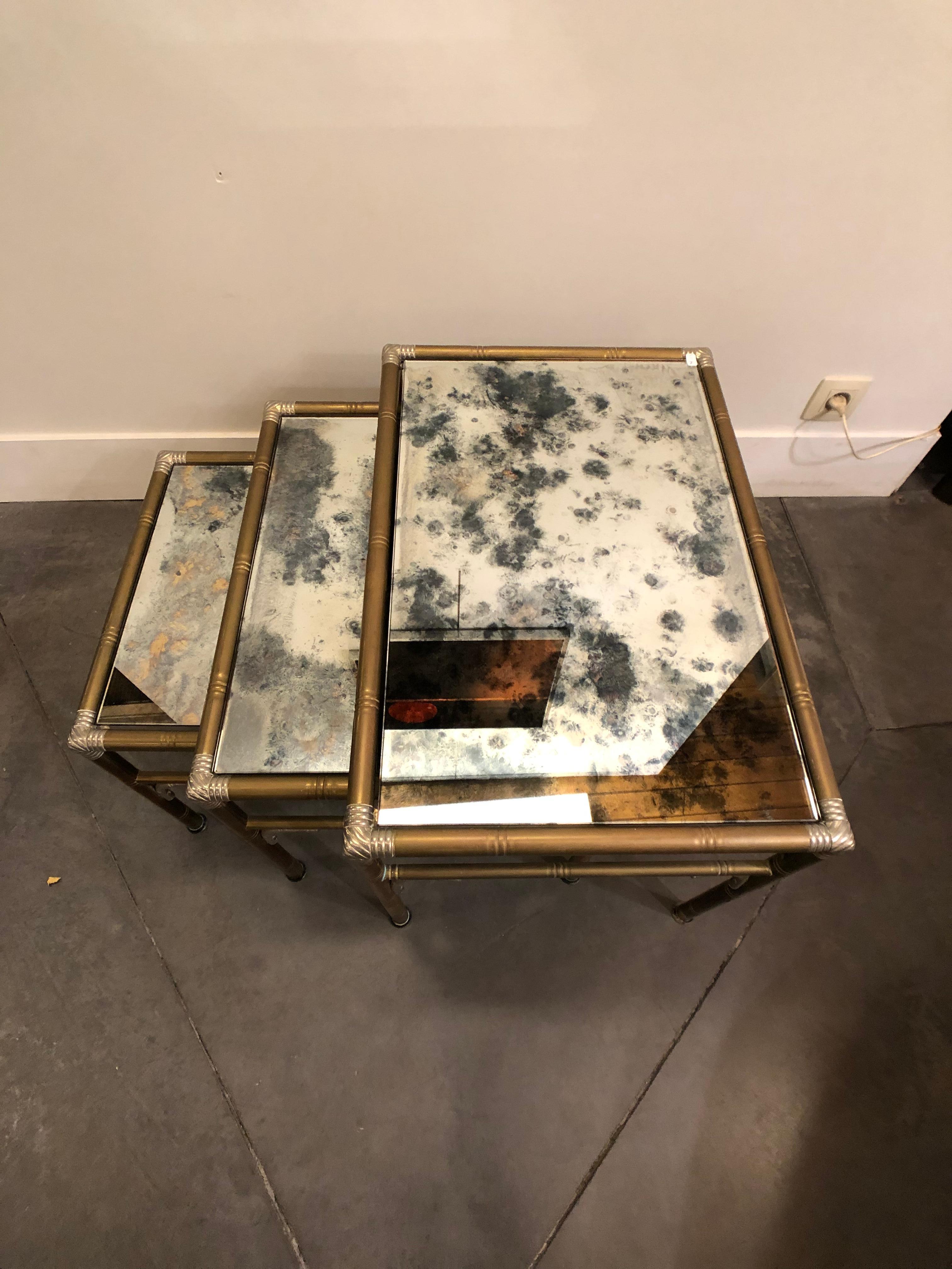 Metal Nesting Table