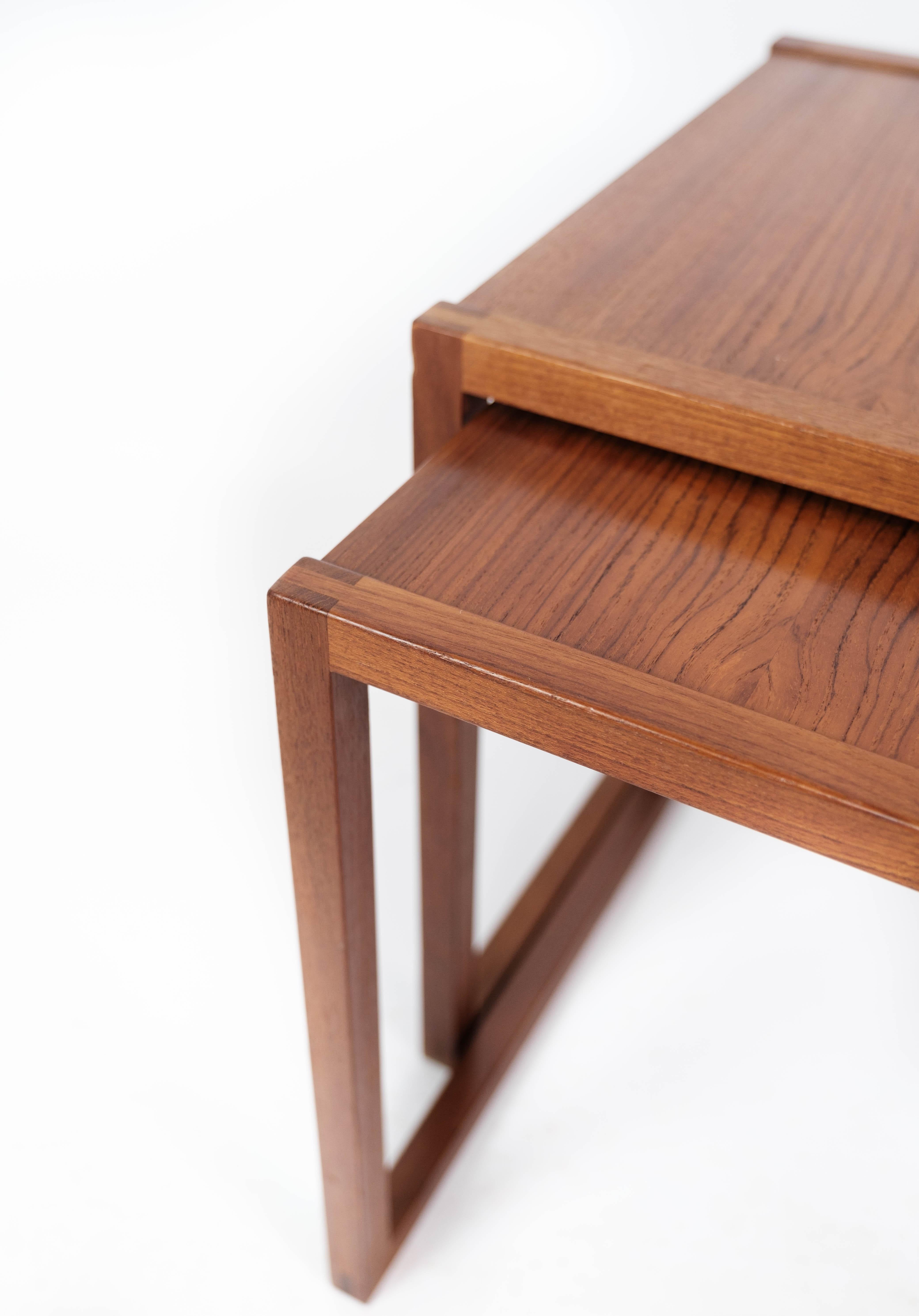 Schachteltisch aus Teakholz, dänisches Design aus den 1960er Jahren (Mitte des 20. Jahrhunderts) im Angebot