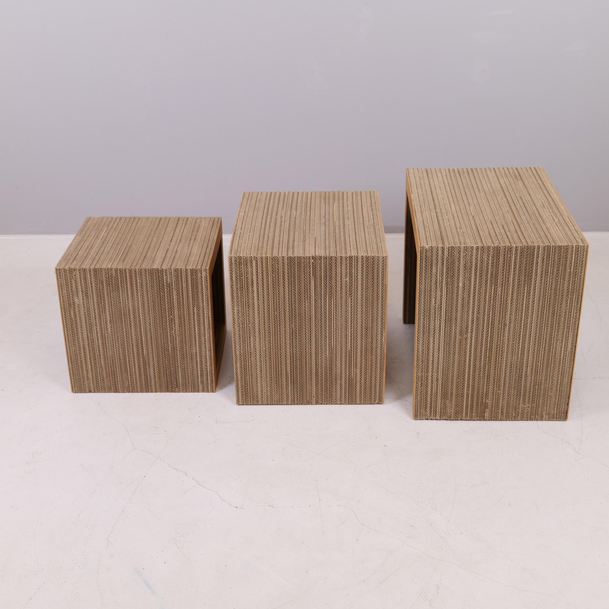 Nesting Table Set by Frank Gehry for Vitra In Excellent Condition For Sale In Saarbrücken, SL