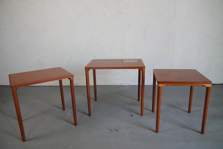 Nesting Table with Tile Inset on Top Table For Sale at 1stDibs
