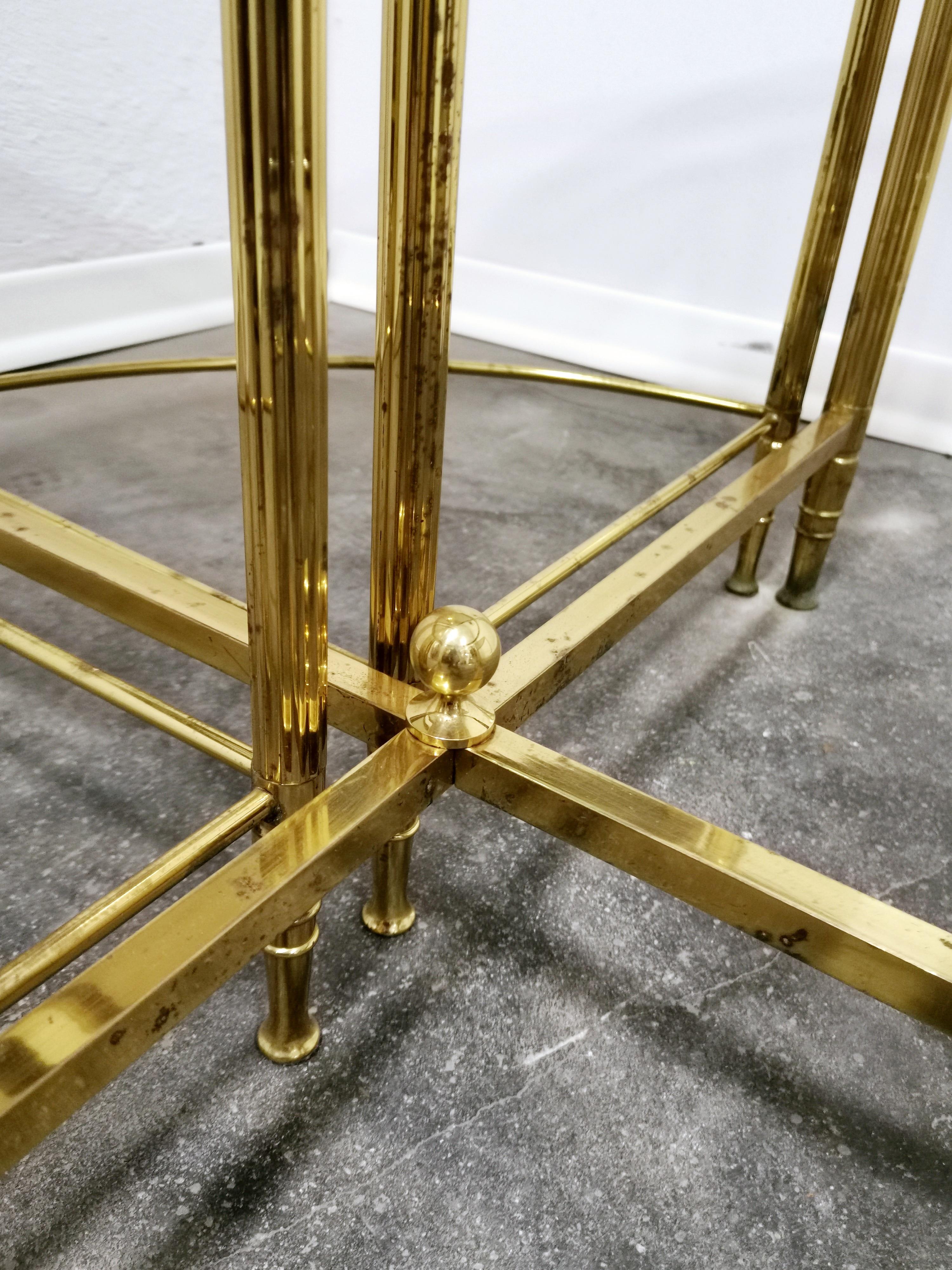 Tables gigognes des années 1970, lot de 5 Bon état - En vente à Ljubljana, SI