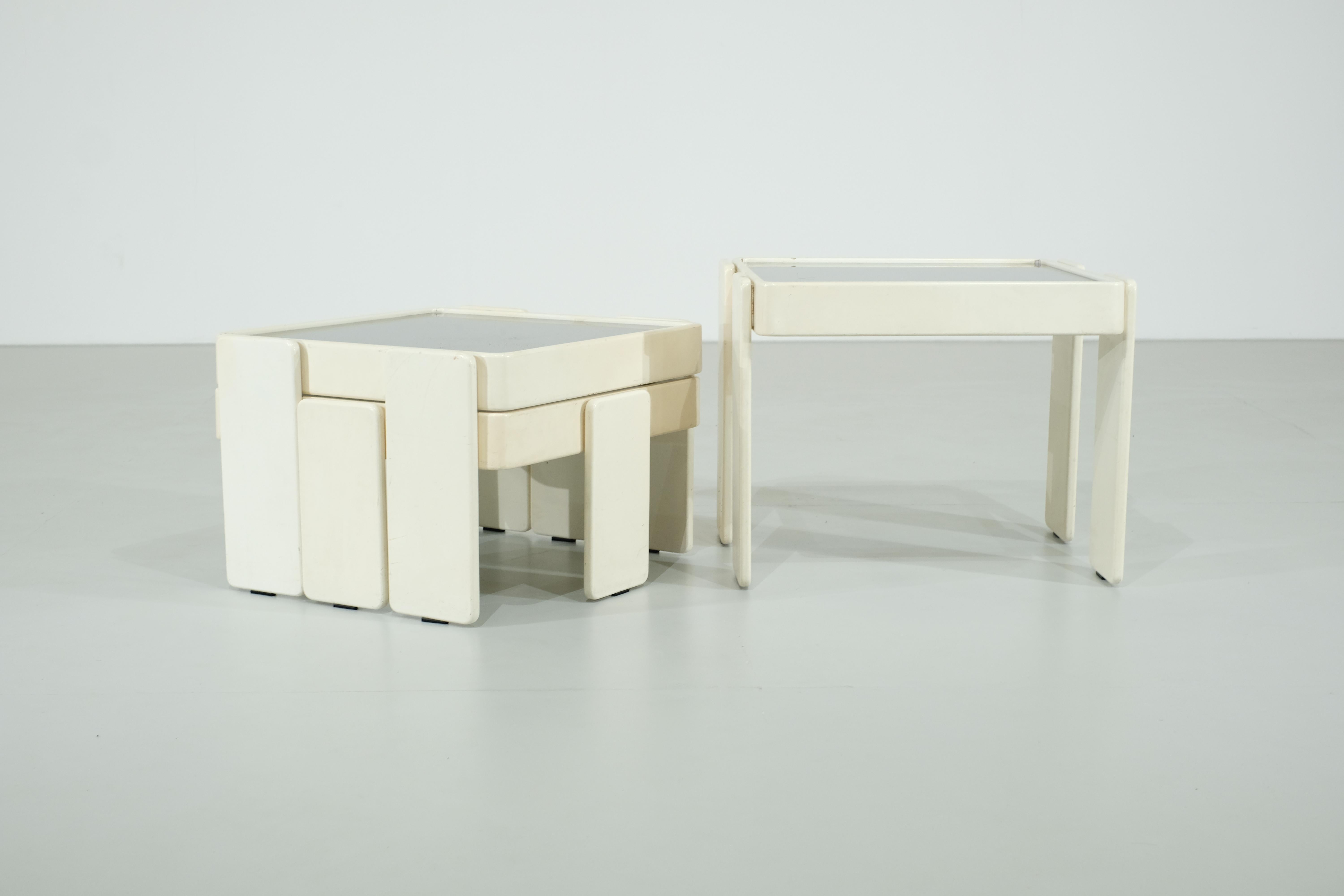 Nesting tables by Gianfranco Frattini for Cassina - 1970s For Sale 3