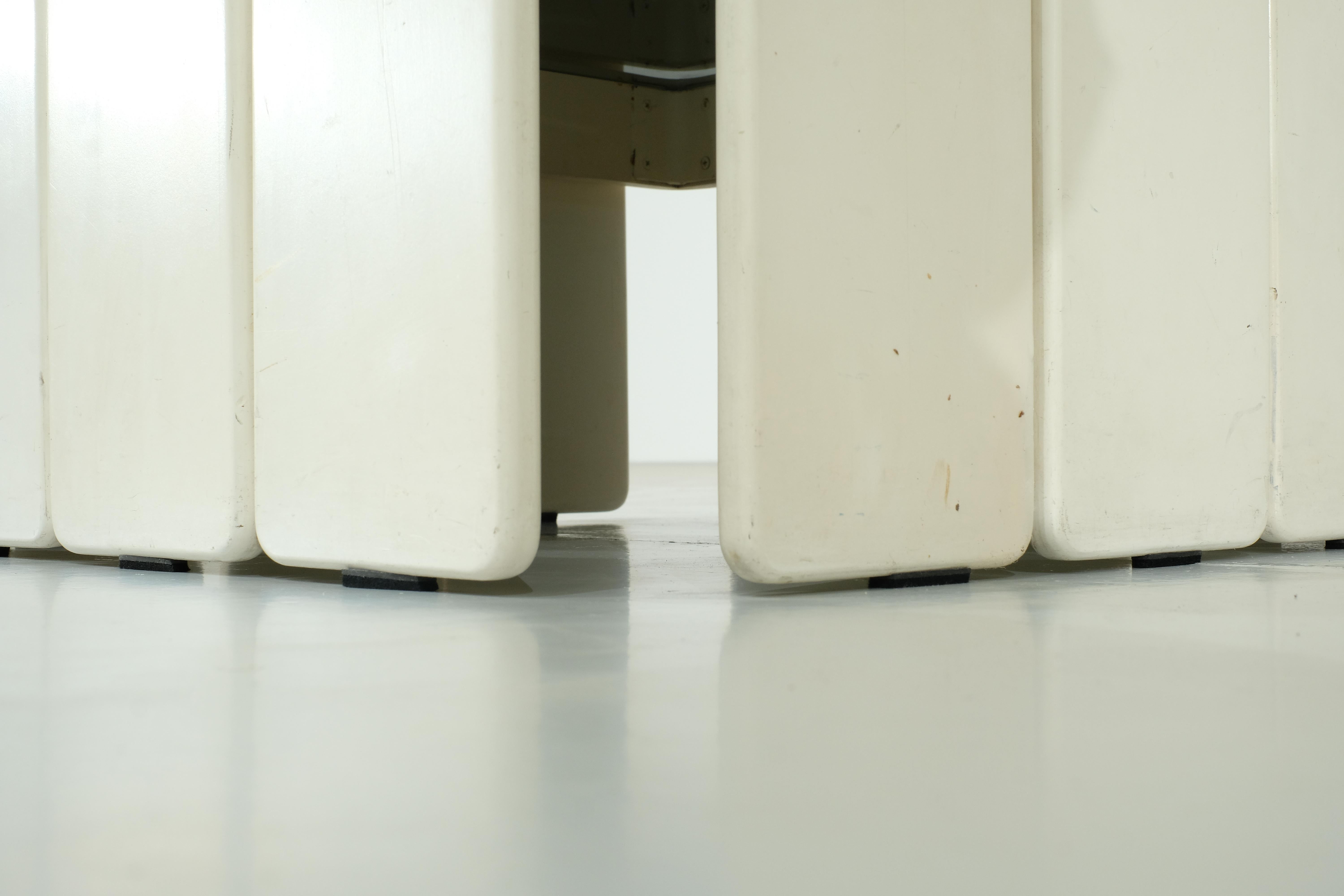 Nesting tables by Gianfranco Frattini for Cassina - 1970s In Good Condition For Sale In Uccle, Bruxelles