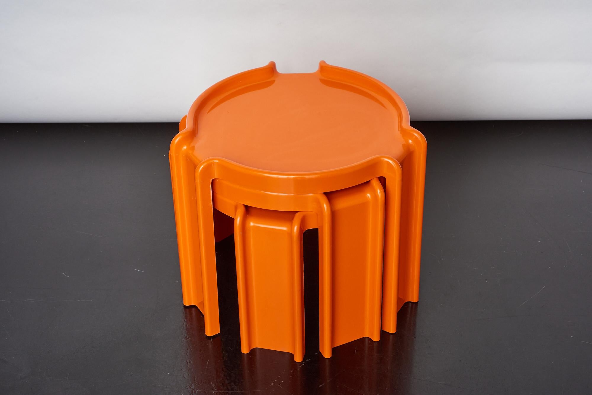 Molded Nesting tables by Giotto Stoppino, Kartell 1970s