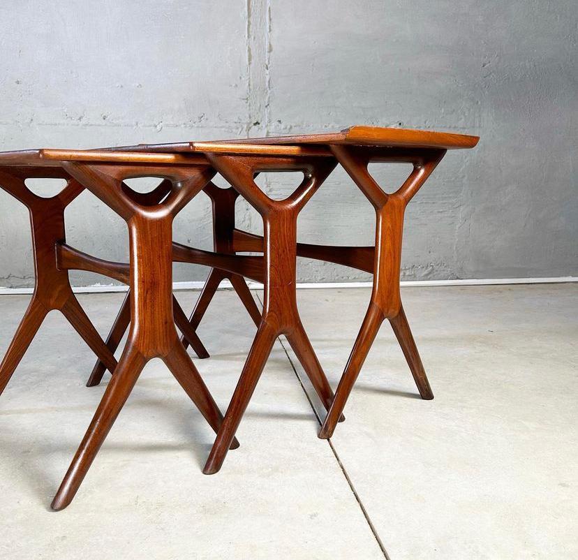 Mid-Century Modern Tables gigognes en teck par Johannes Andersen pour CFC Silkeborg, années 1960 Danemark en vente