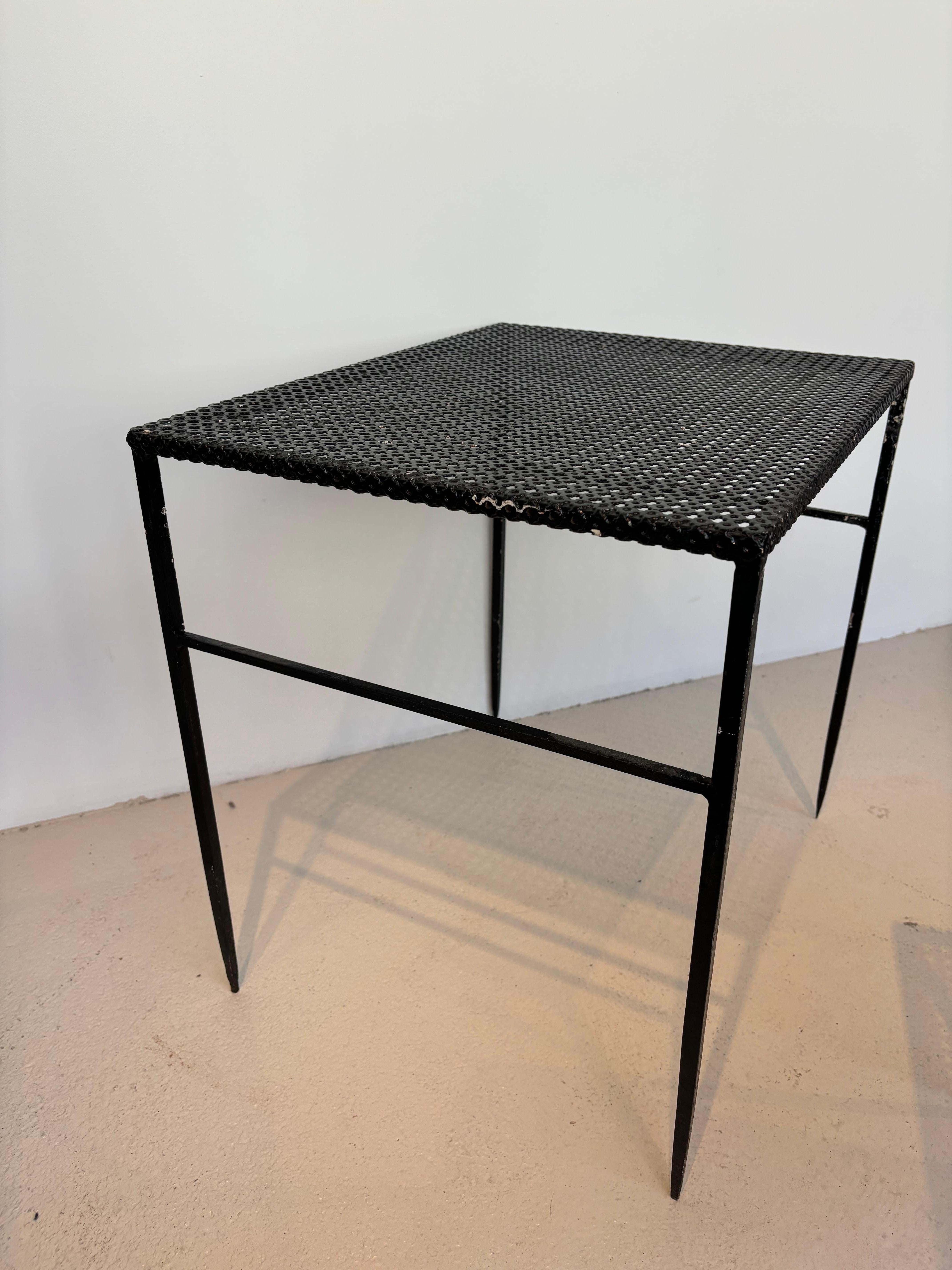 Nesting tables by Mathieu Matégot In Fair Condition For Sale In SAINT-OUEN-SUR-SEINE, FR