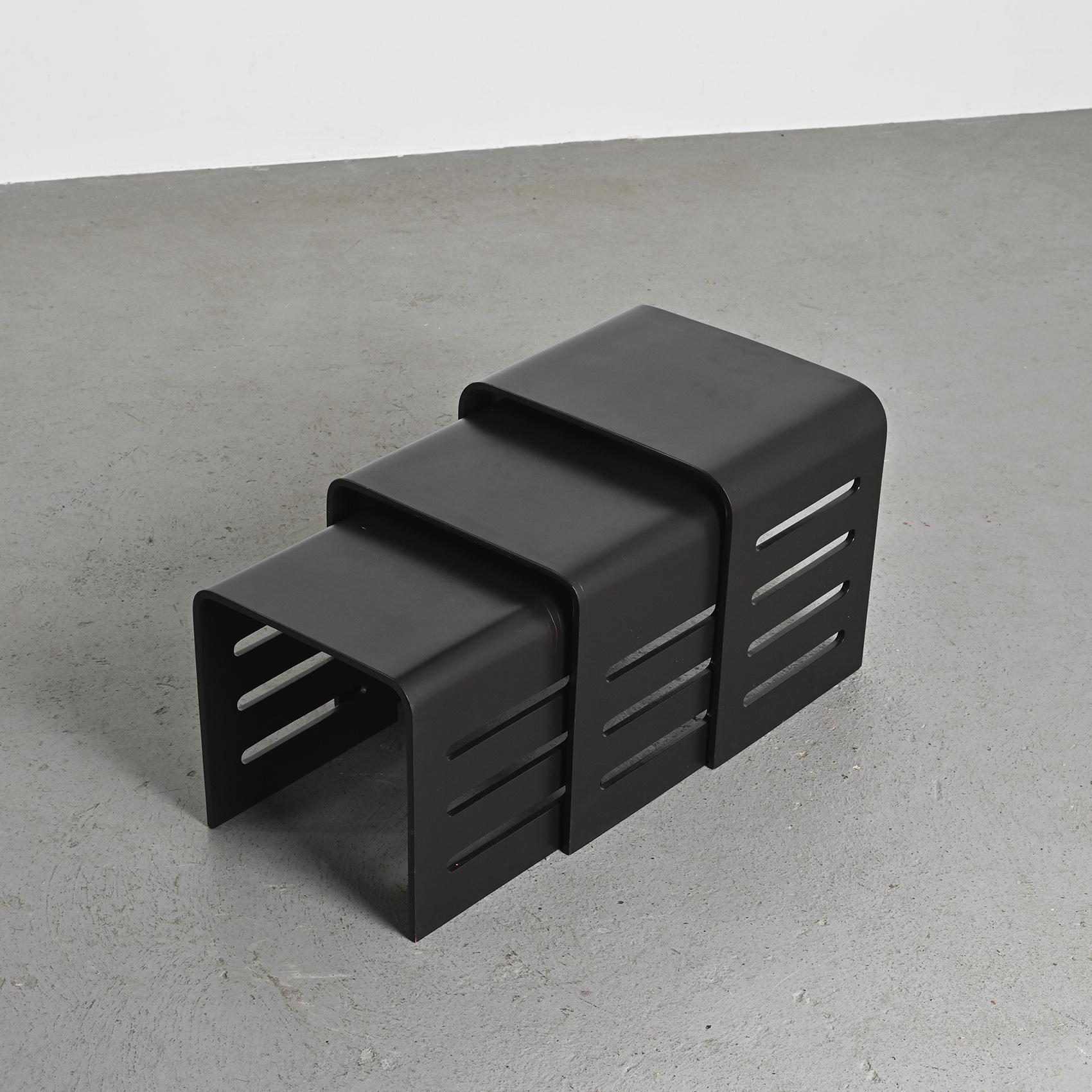 Wood Nesting tables by Ricardo Blanco, Argentina, circa 1970 For Sale