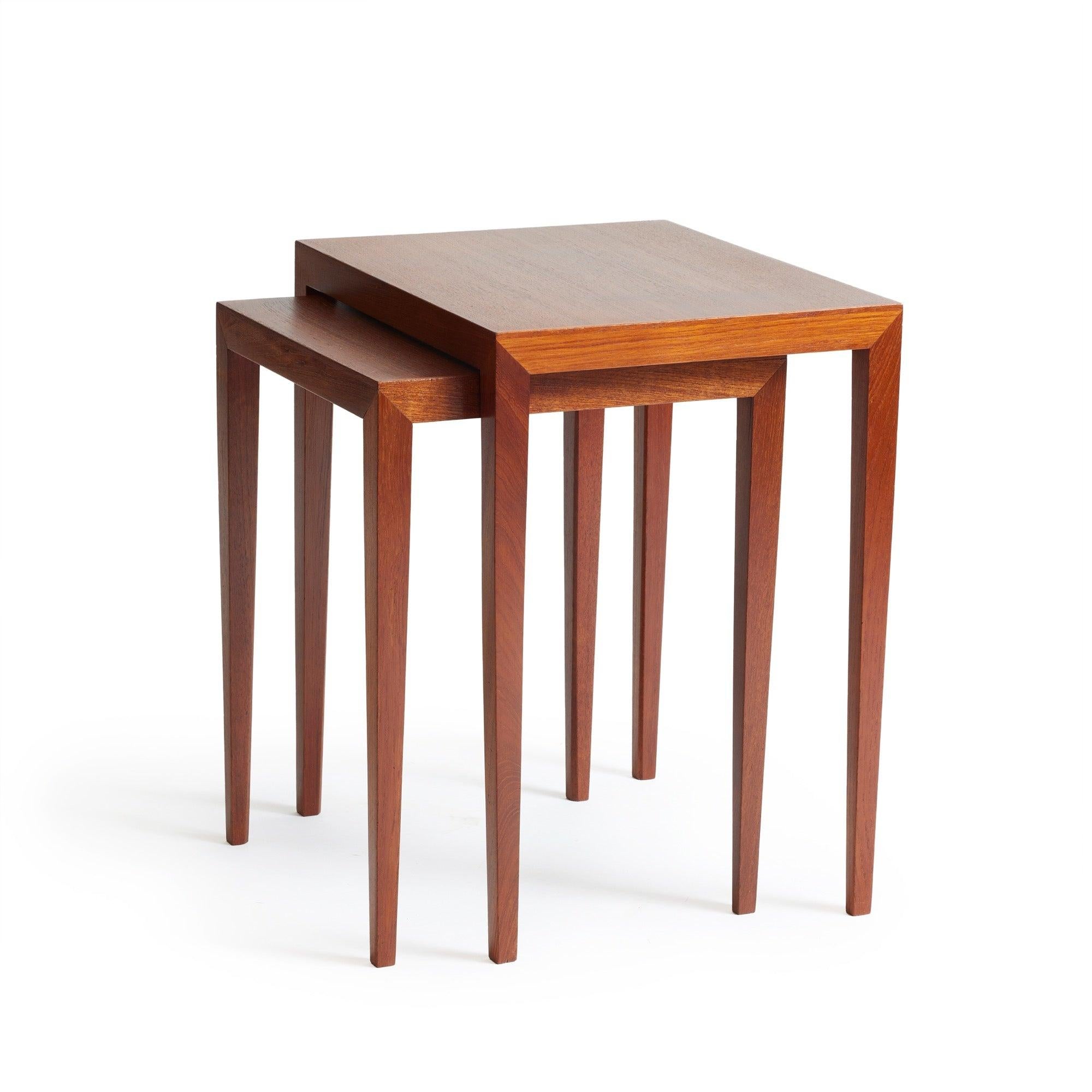 Schachteltische von Ludvig Pontoppidan (Dänisch) im Angebot