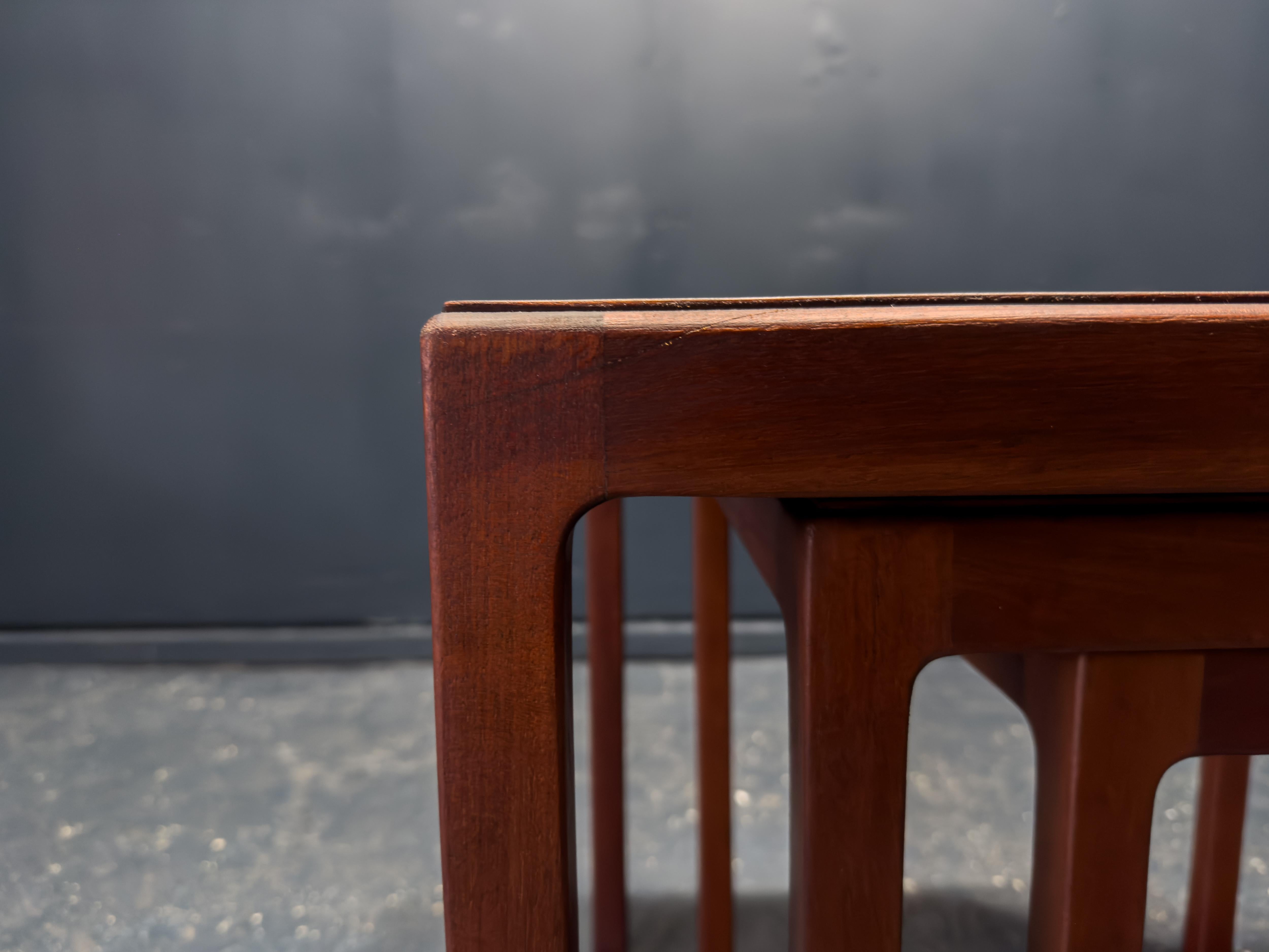 Tables gigognes Bon état - En vente à London, GB