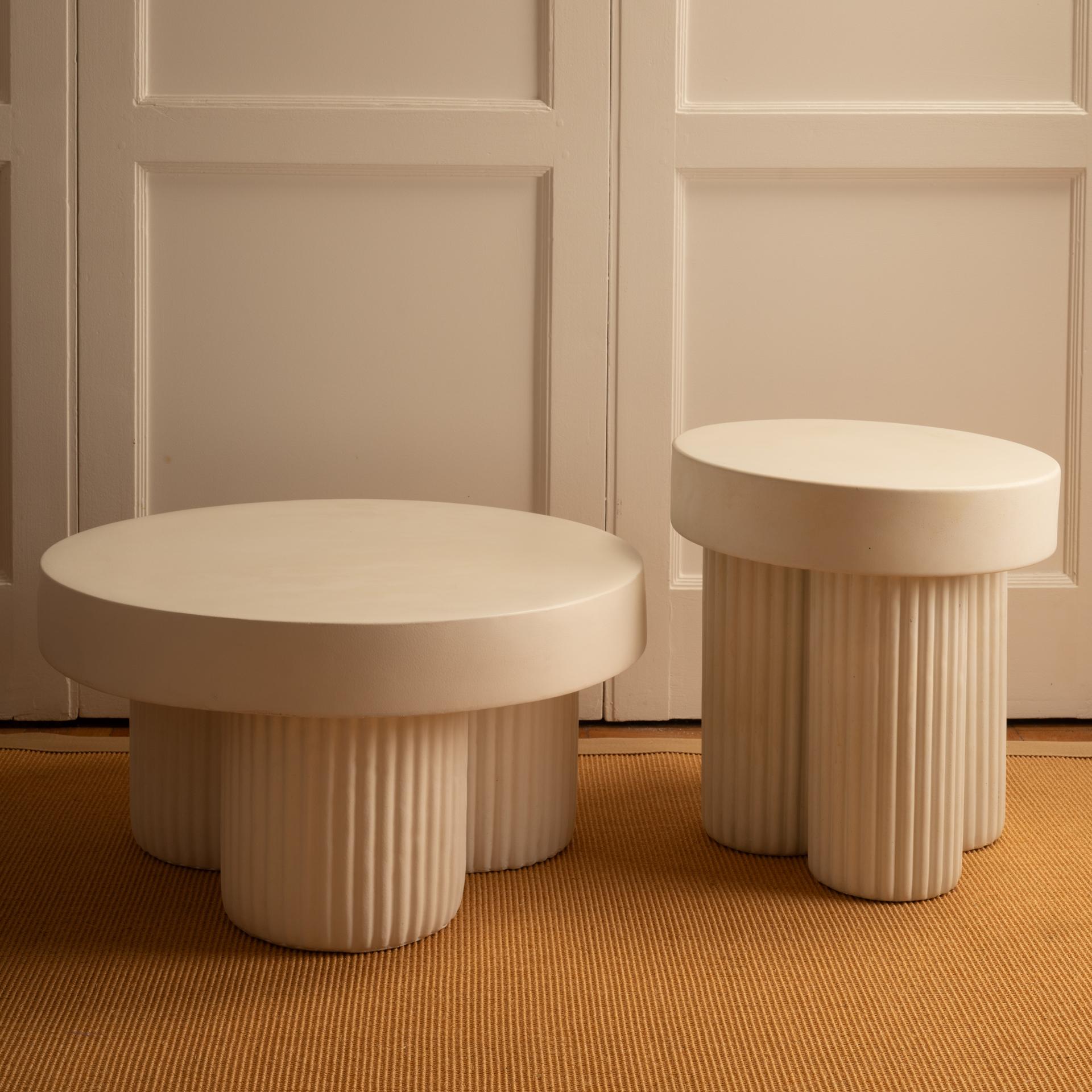 Nesting tables In Fair Condition For Sale In Paris, FR