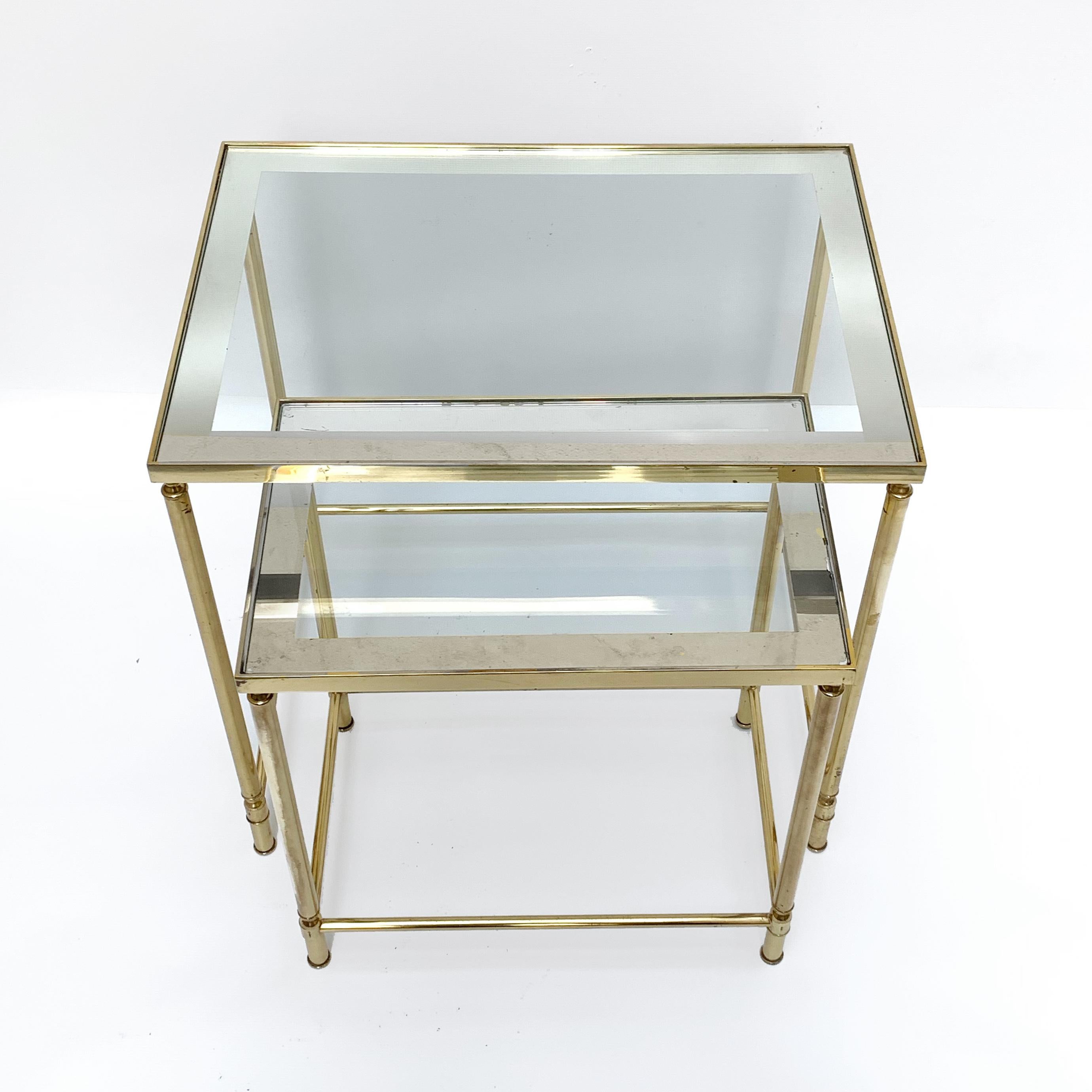 Nesting Tables in Brass and Mirrored Glass by Maison Jansen, France, 1970s In Fair Condition In Roma, IT