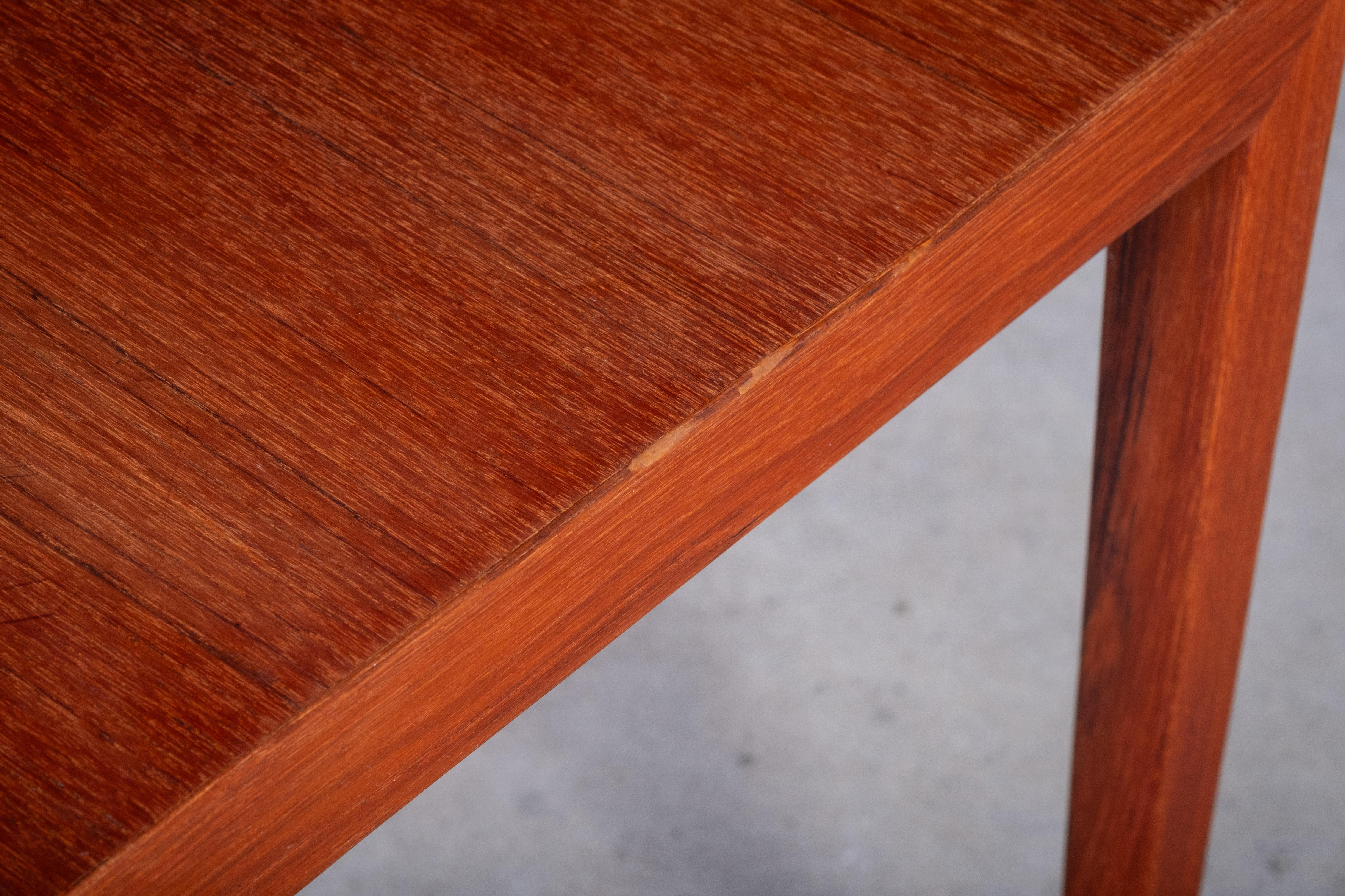 Mesas nido de teca de Severin Hansen para Haslev Møbelfabrik, Años 50, Juego de 3 Teca en venta