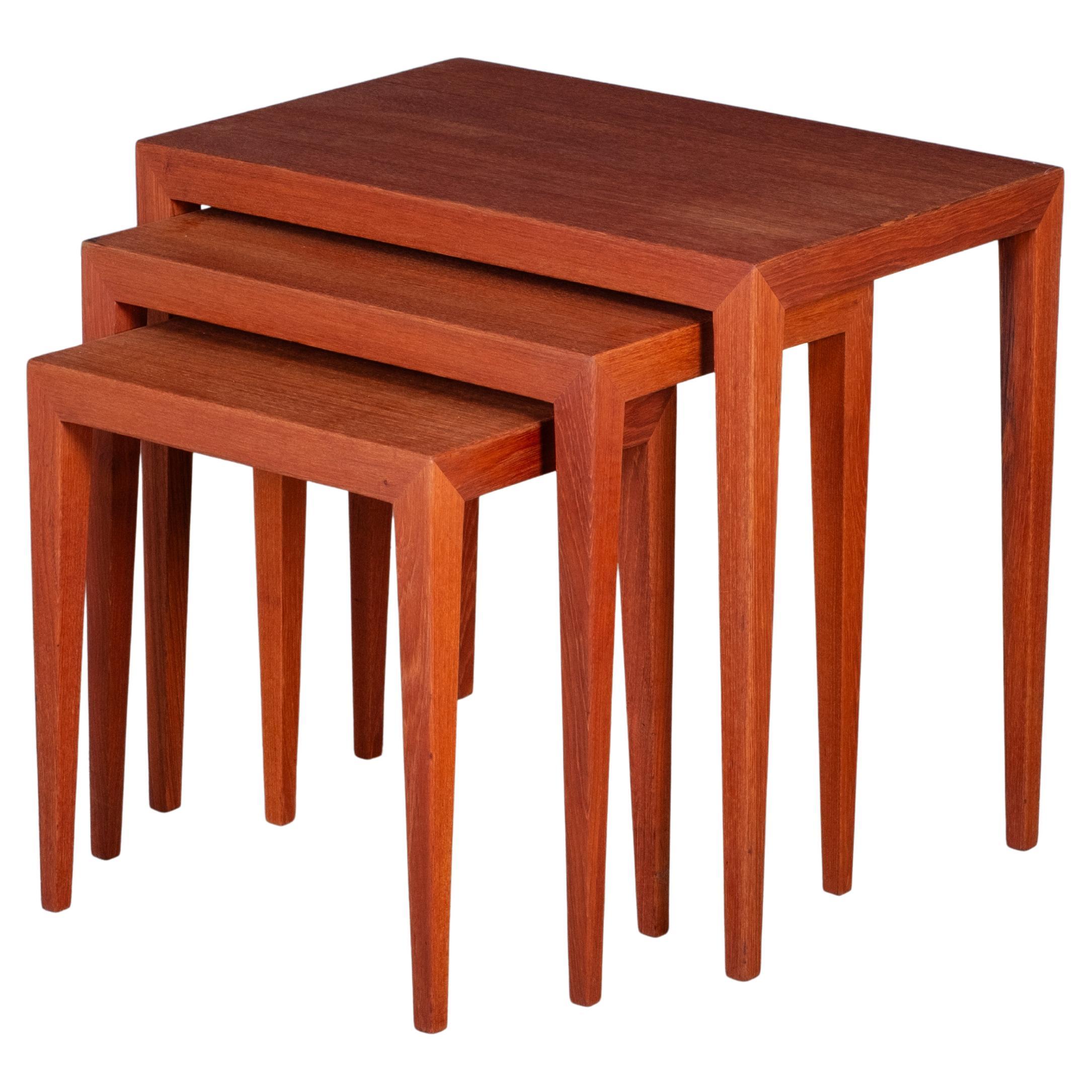 Tables gigognes en teck par Severin Hansen pour Haslev Møbelfabrik, 1950, ensemble de 3