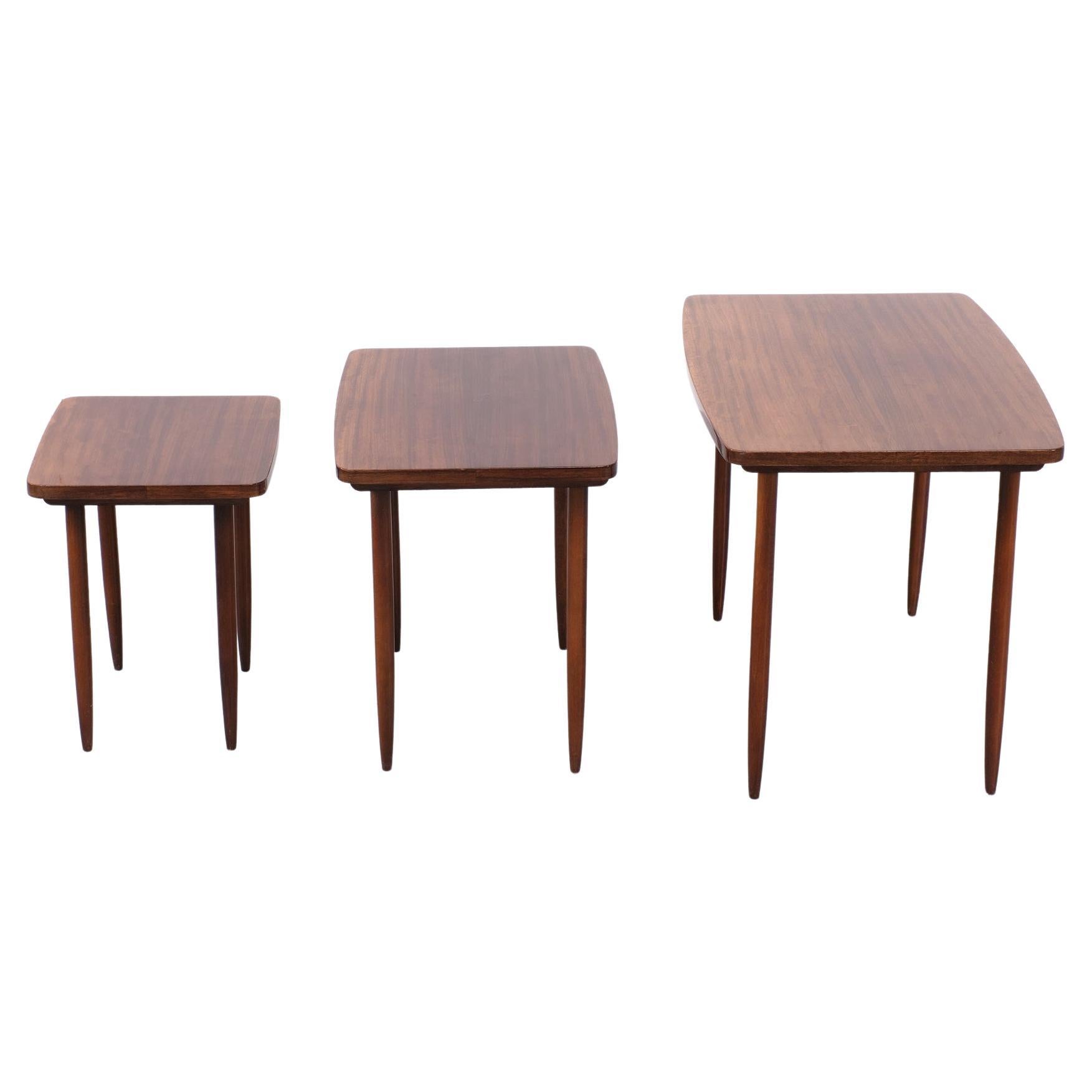 Dutch Nesting tables Mimi Fortuna 1960s Holland  For Sale