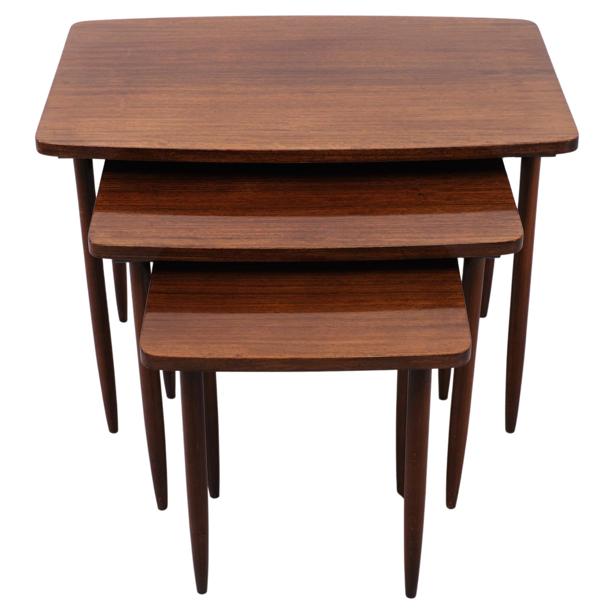 Nesting tables Mimi Fortuna 1960s Holland  For Sale