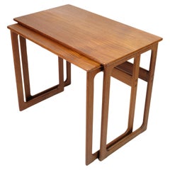 Nisttische Modell 219 aus Teakholz von Johannes Andersen & Illum Wikkelsø