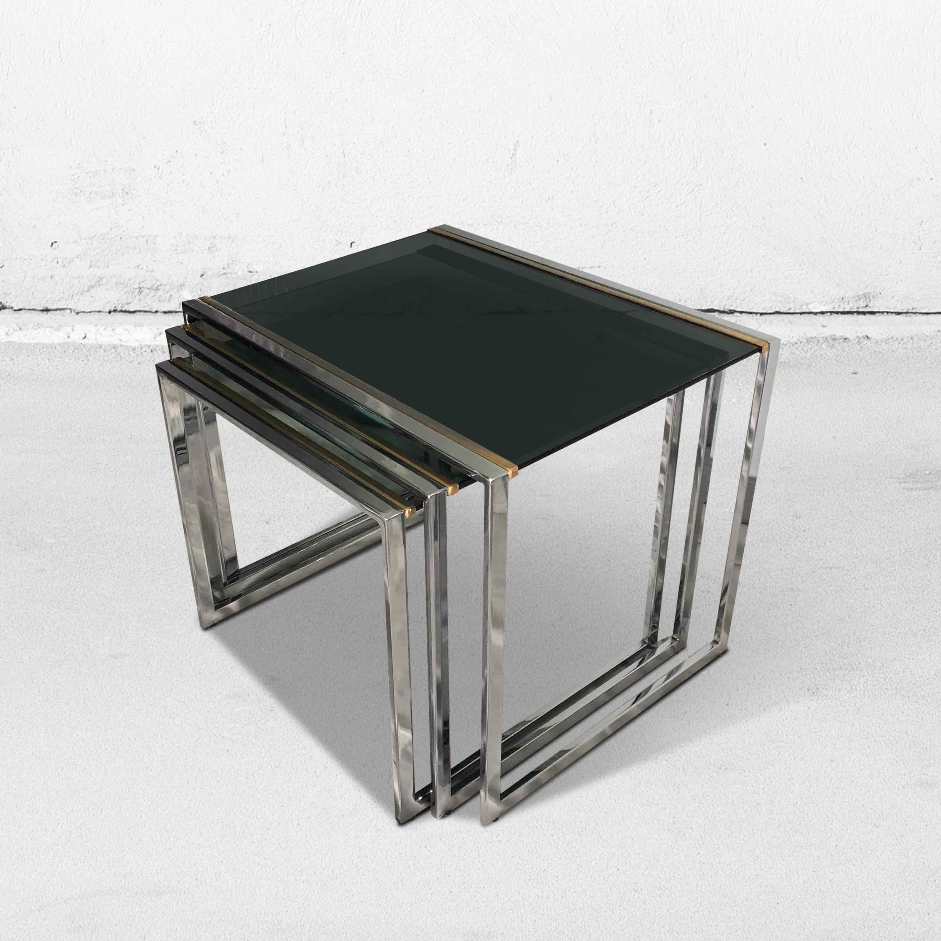 Metal Nesting Tables or Mimi Set in Regency Style For Sale
