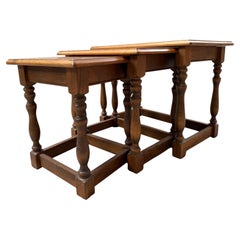Mesas nido Tisch Beistelltisch Blumentisch Nussbaum, Deutschland 1950er