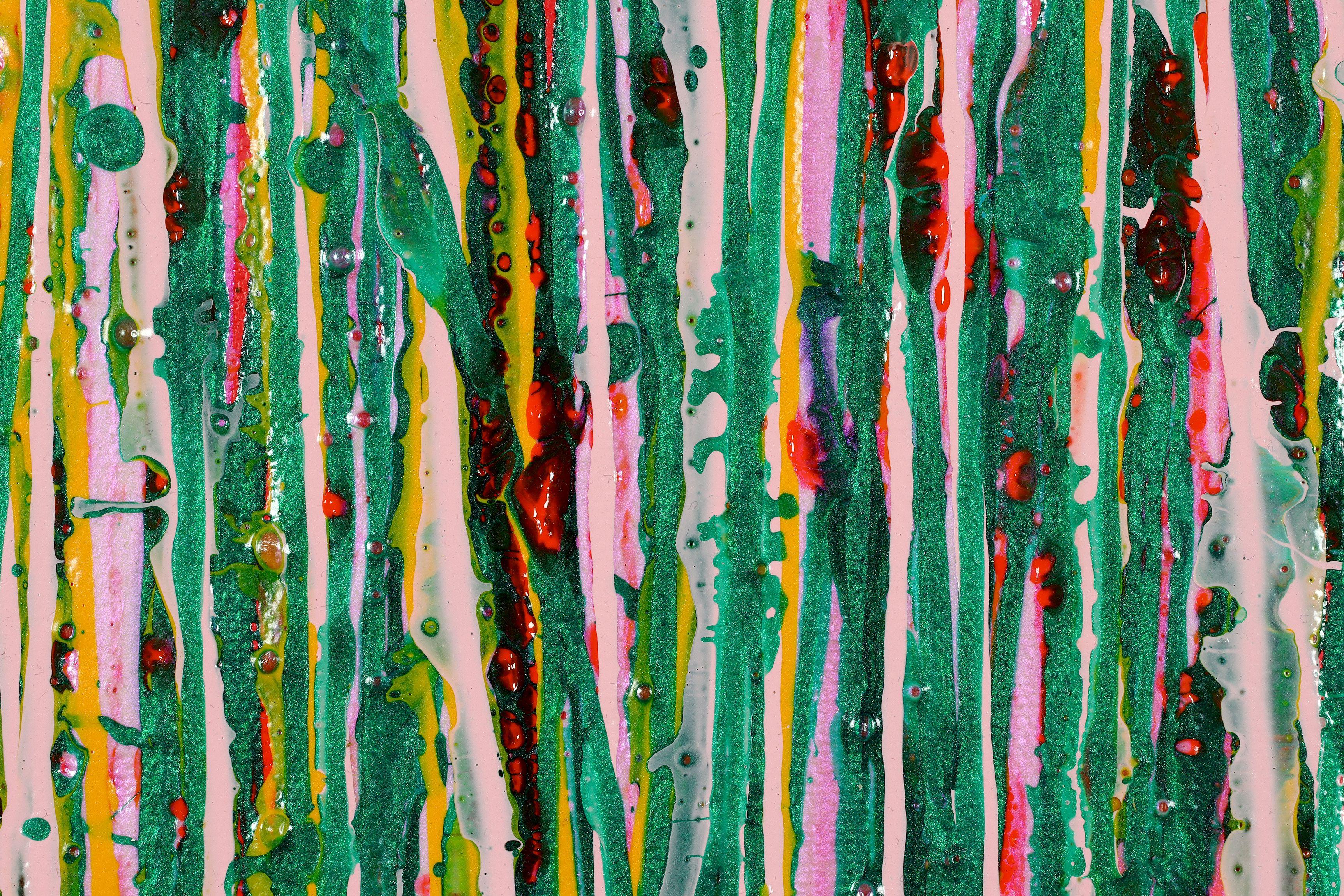 Galleggiante sul rosa, Pittura, Acrilico su tela - Abstract Painting Rosa di Nestor Toro