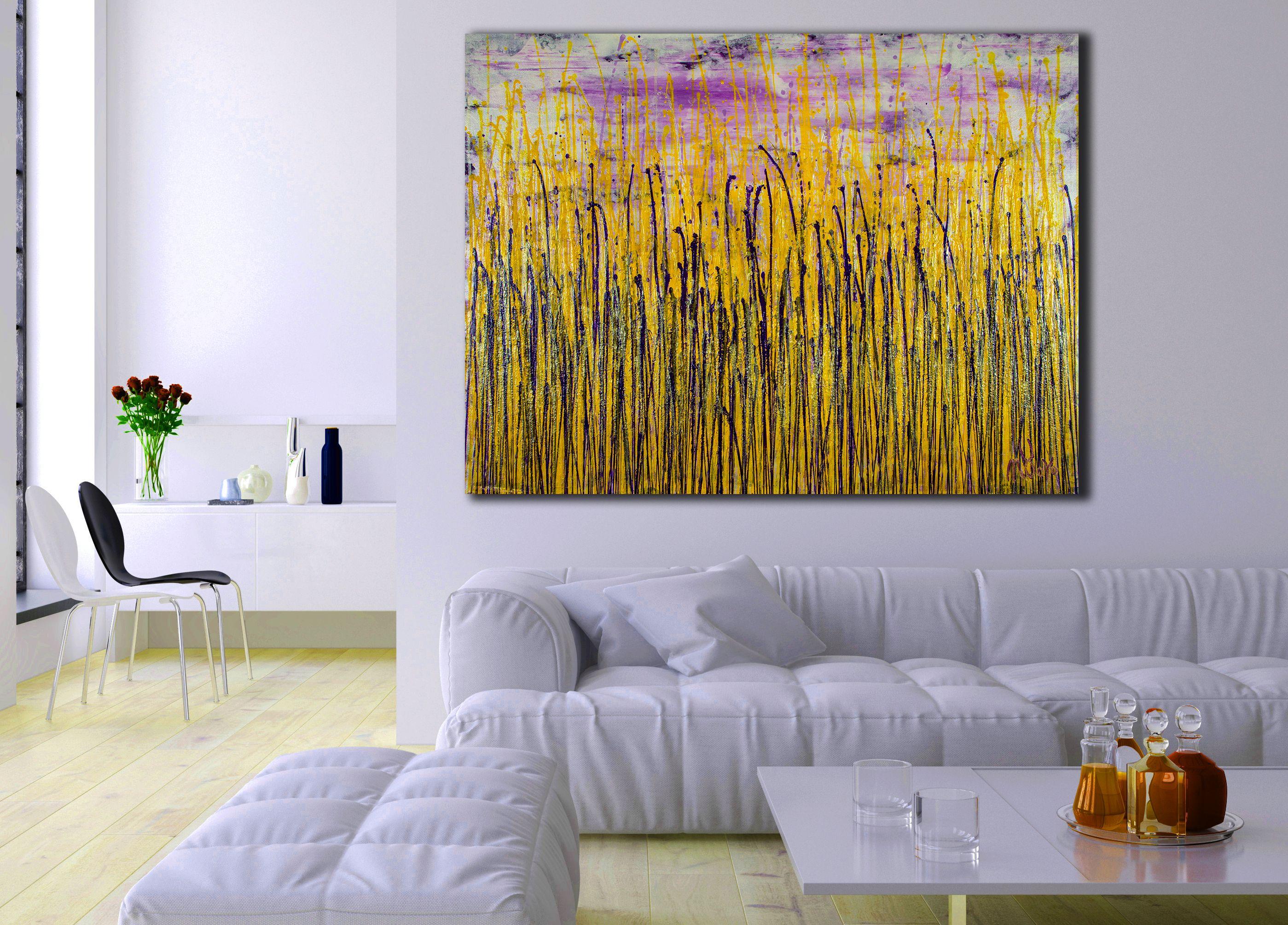 Pintura: Acrílico sobre lienzo.    Expresivo, atrevido, lleno de vida y brillo! inspirado en la naturaleza, muchos colores combinados con partículas de mica. amarillo, morado, rosa, plata y transparente iridiscente sobre fondo morado plateado.