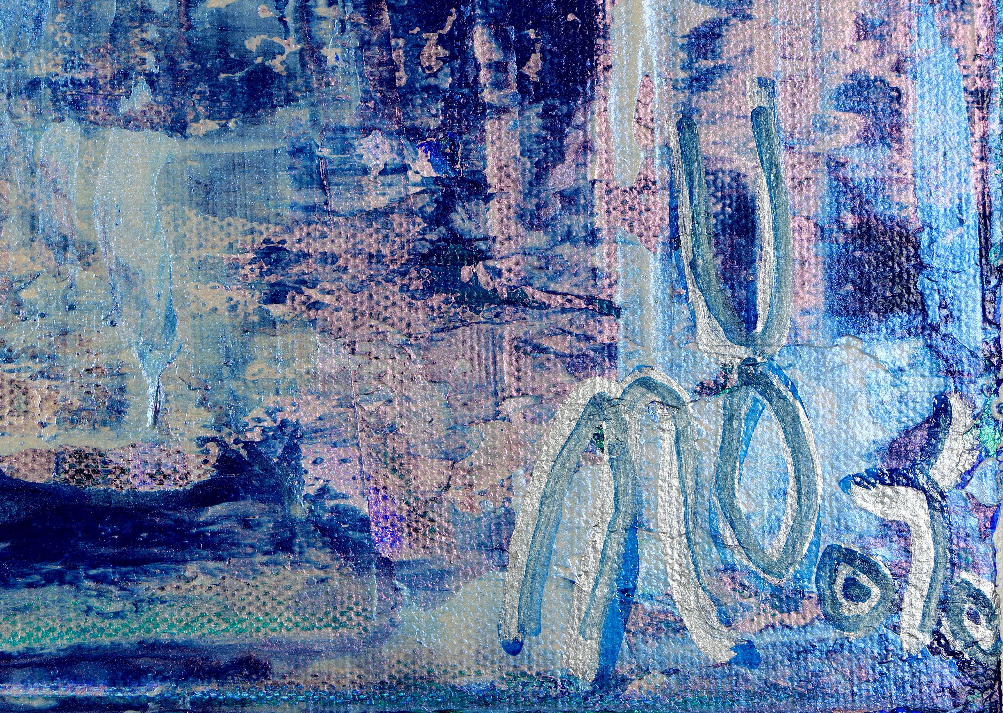 Inspiré par la nature et les paysages glacés avec une peinture réfléchissante pour le contraste et les détails. Texturé avec des couches de bleu et de violet irisé et lumineux !    Inspiré par les couleurs de la nature avec des verts subtils et des