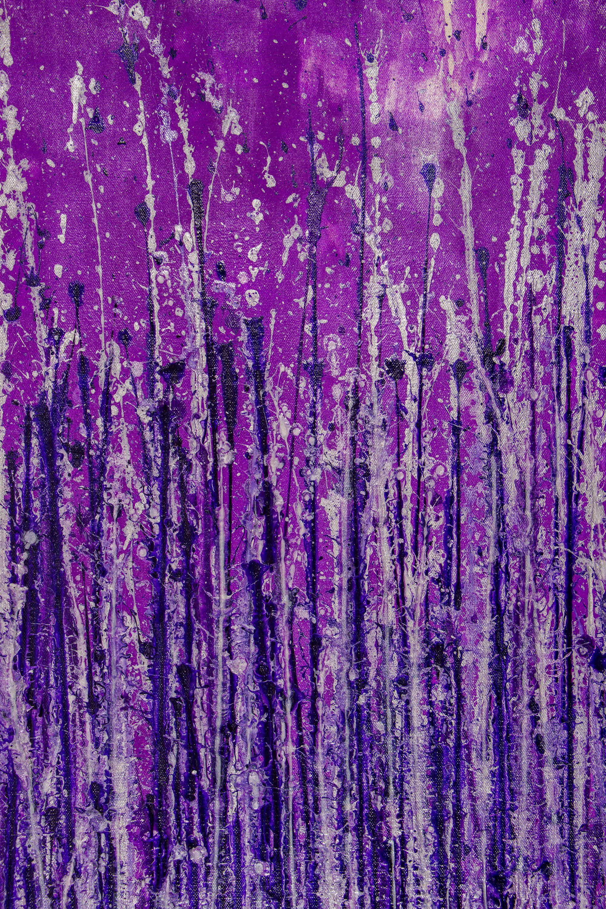 Spektra in violetter Farbe, Gemälde, Acryl auf Leinwand im Angebot 1