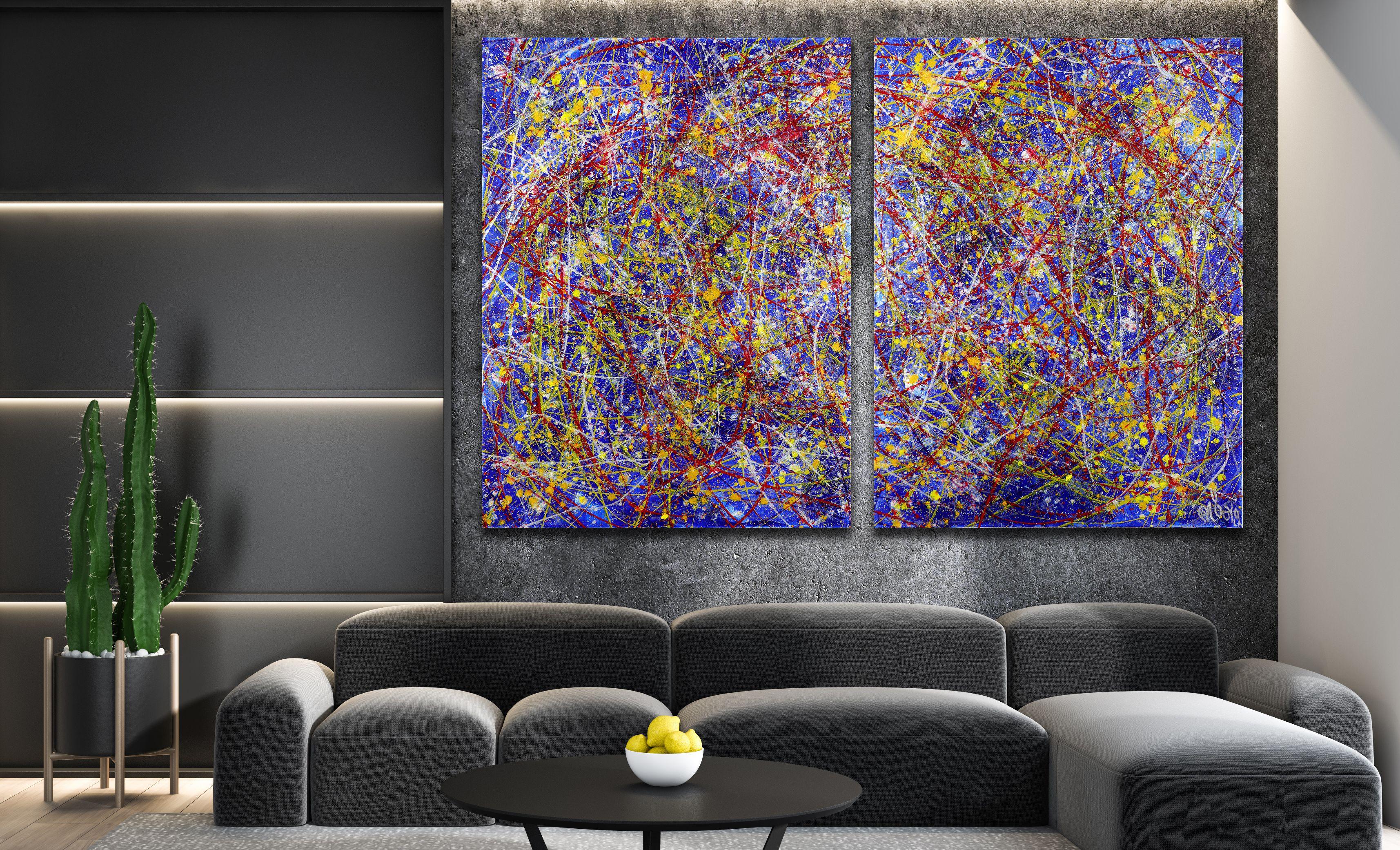 Peinture abstraite expressionniste avec des gouttes synchronisées en bleu, jaune d'or, peinture claire irisée, rouge et beaucoup d'iridescence sur le bleu. Achevé avec un mouvement gestuel et de l'énergie. Peut être affiché dans de multiples