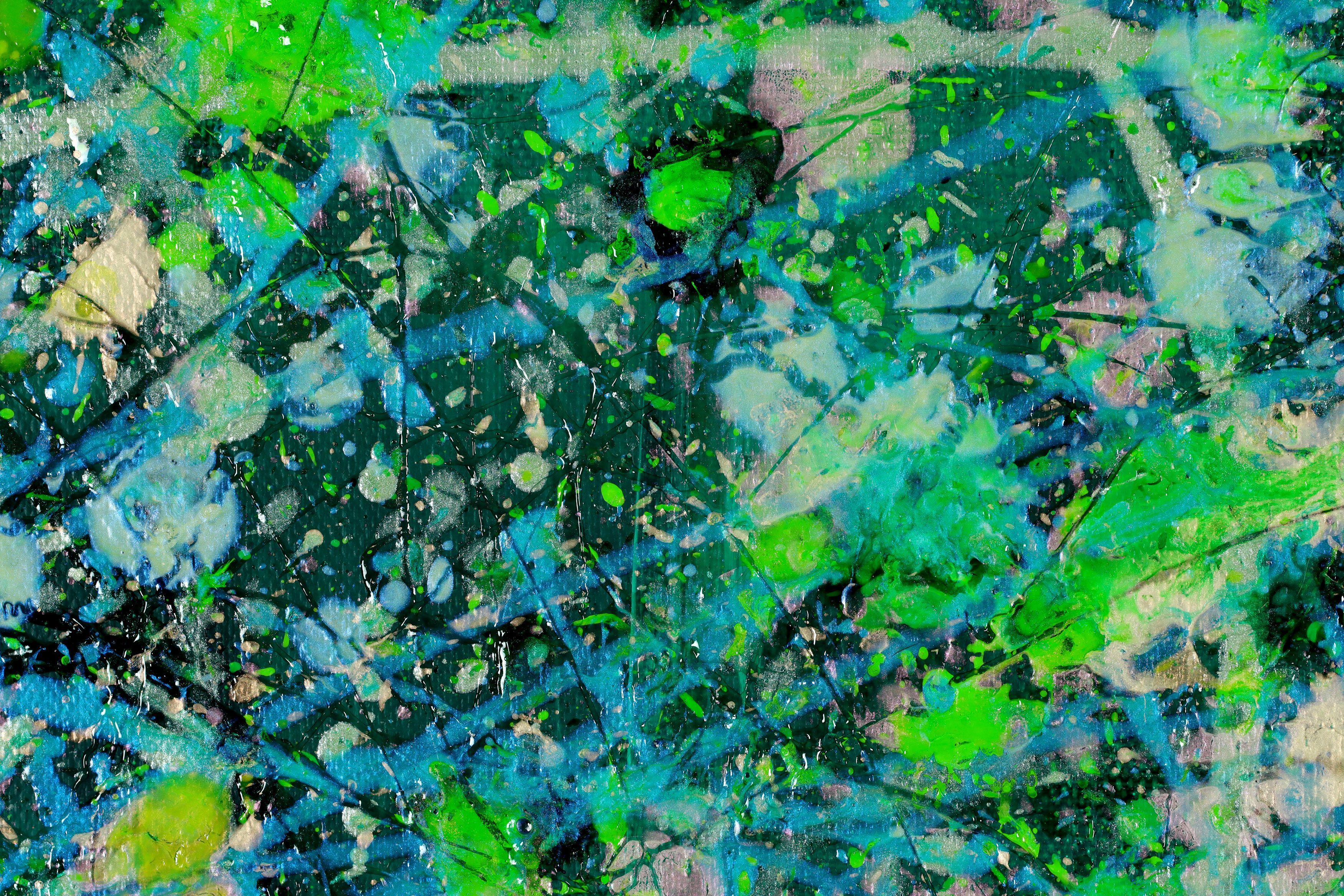 Expressionistisches abstraktes Gemälde mit synchronen Nieselregen in Grün-, Silber-, Gelb- und blass schillernden Orangetönen auf grünem Hintergrund. Vollendet mit gestischer Bewegung und Energie. Auf der Vorderseite signiert.    Ich lege ein