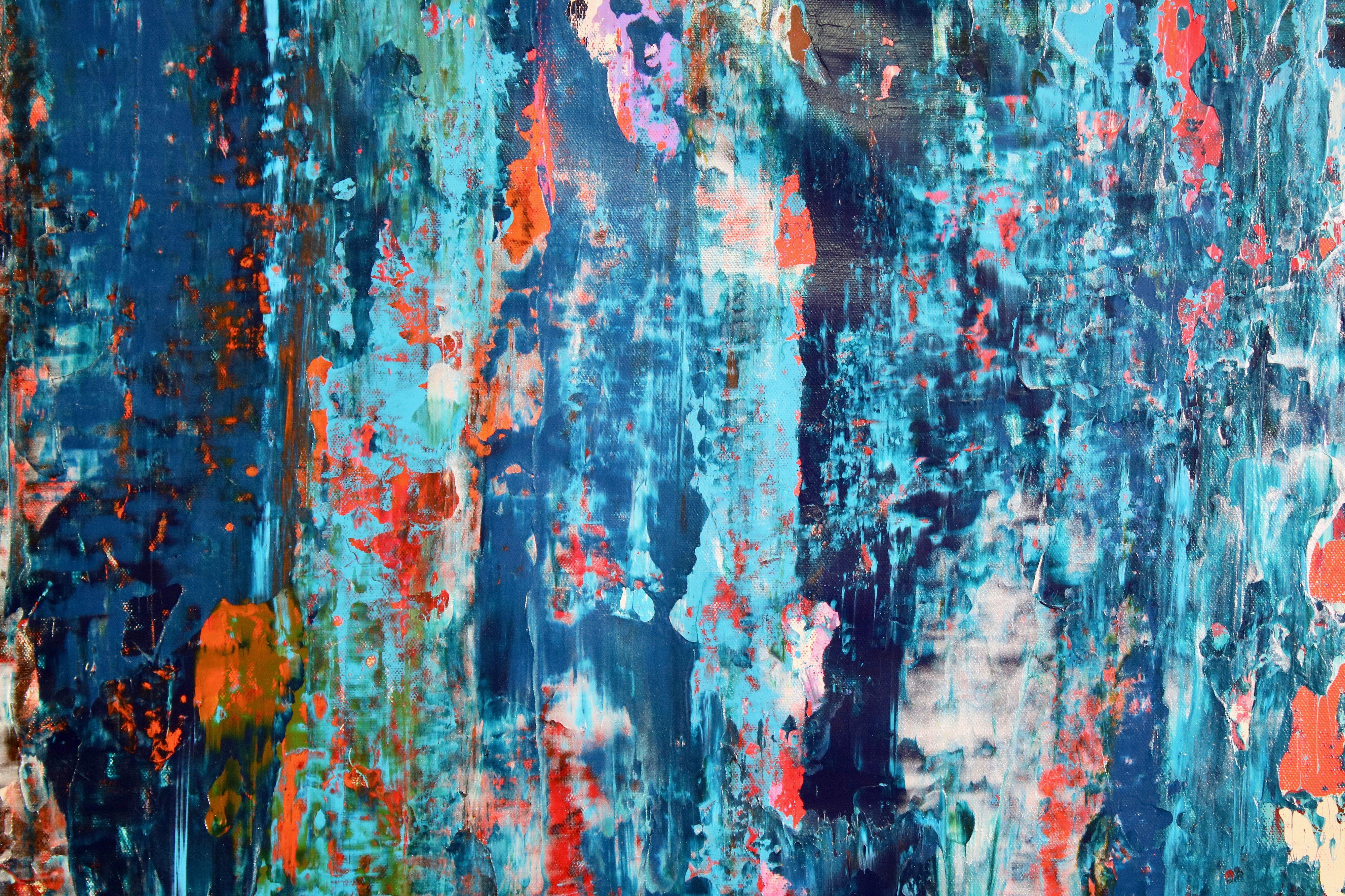 Pittura blu contemplativa, audace e con texture. Pennellate di pittura organica gestuale in molte tonalità di blu, turchese, viola, rosa, rosso e argento riflettente.     ASTRATTI ORIGINALI DI PREGIO - UNICI NEL LORO GENERE!  Realizzo solo opere