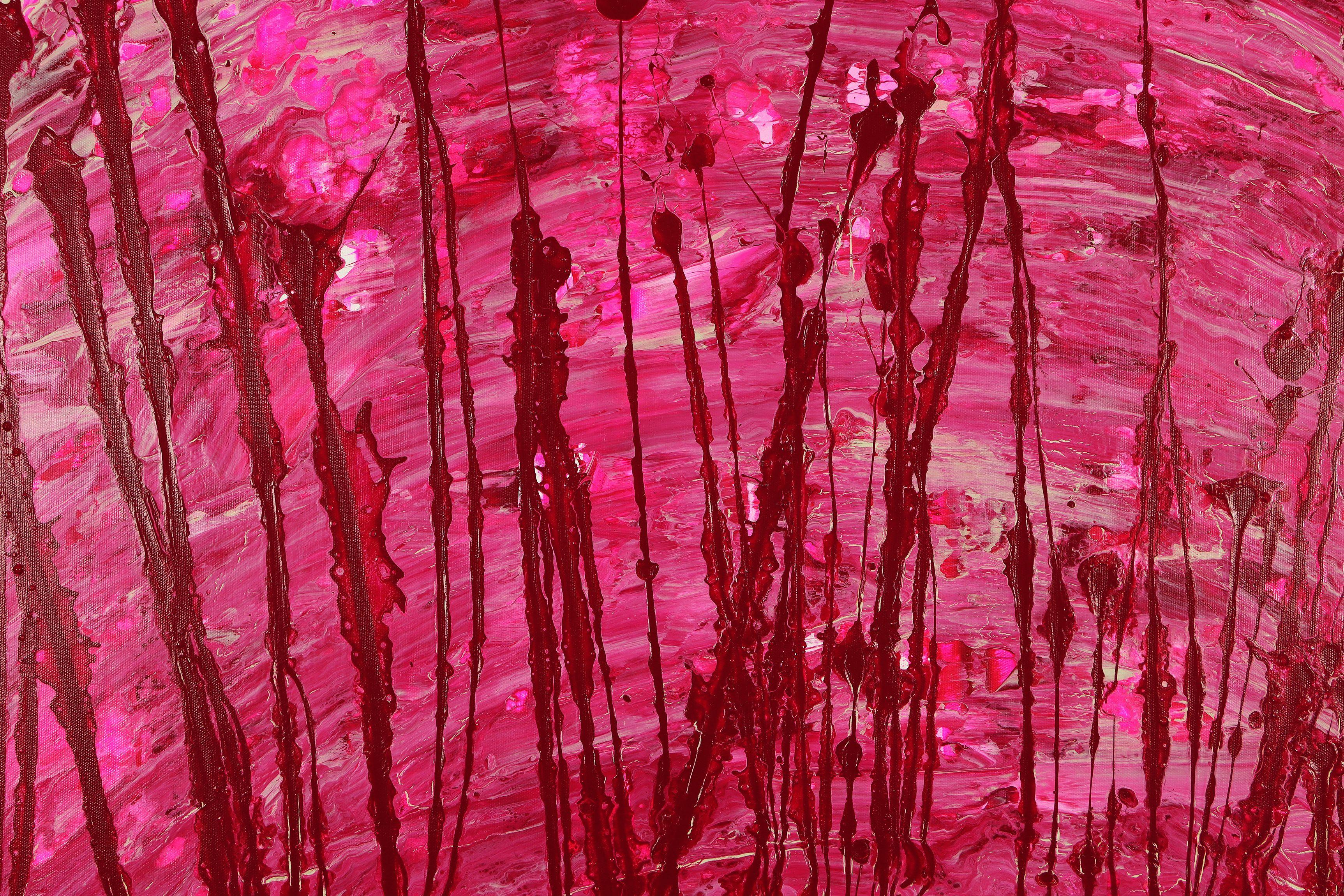 Ispirato alla pittura astratta della natura, strati e texture ricche si fondono in una serie di tonalità rosa e rosse. Completa il tutto utilizzando spatole, gocce di vernice e tanto giallo, blu e verde, rosso e argento iridescente.    Pronto per