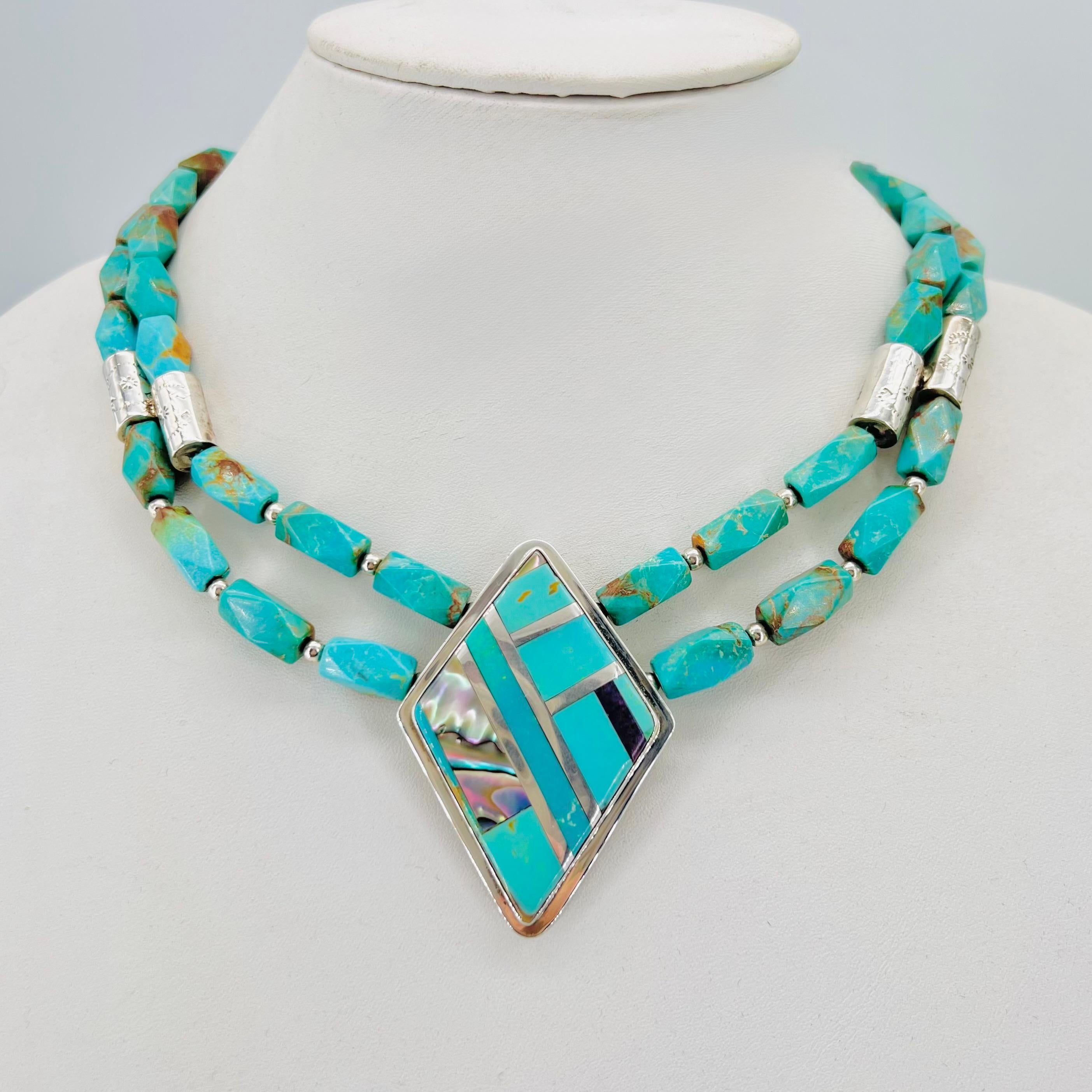 Nestoria Coriz Türkis-Halskette, Kewa-Künstler aus Santo Domingo Pueblo NM (Indigene Kunst (Nord-/Südamerika)) im Angebot