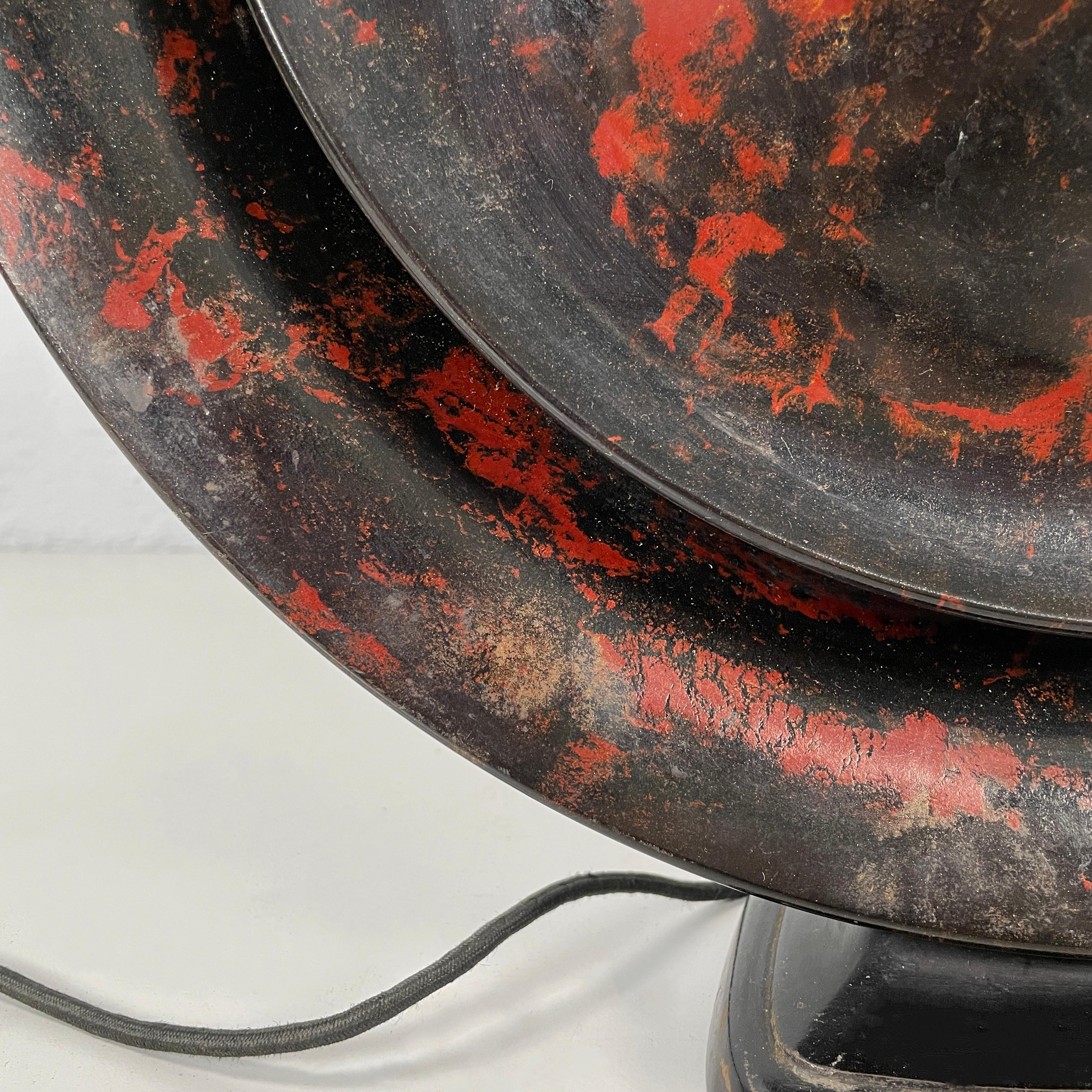 Bakelite Netherlands Black and red bakelite speaker by Louis Kalff for Philips, 1930s For Sale