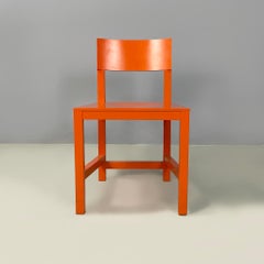 Netherlands modern Orange lackierte Holzstühle von Moooi, 2000er Jahre