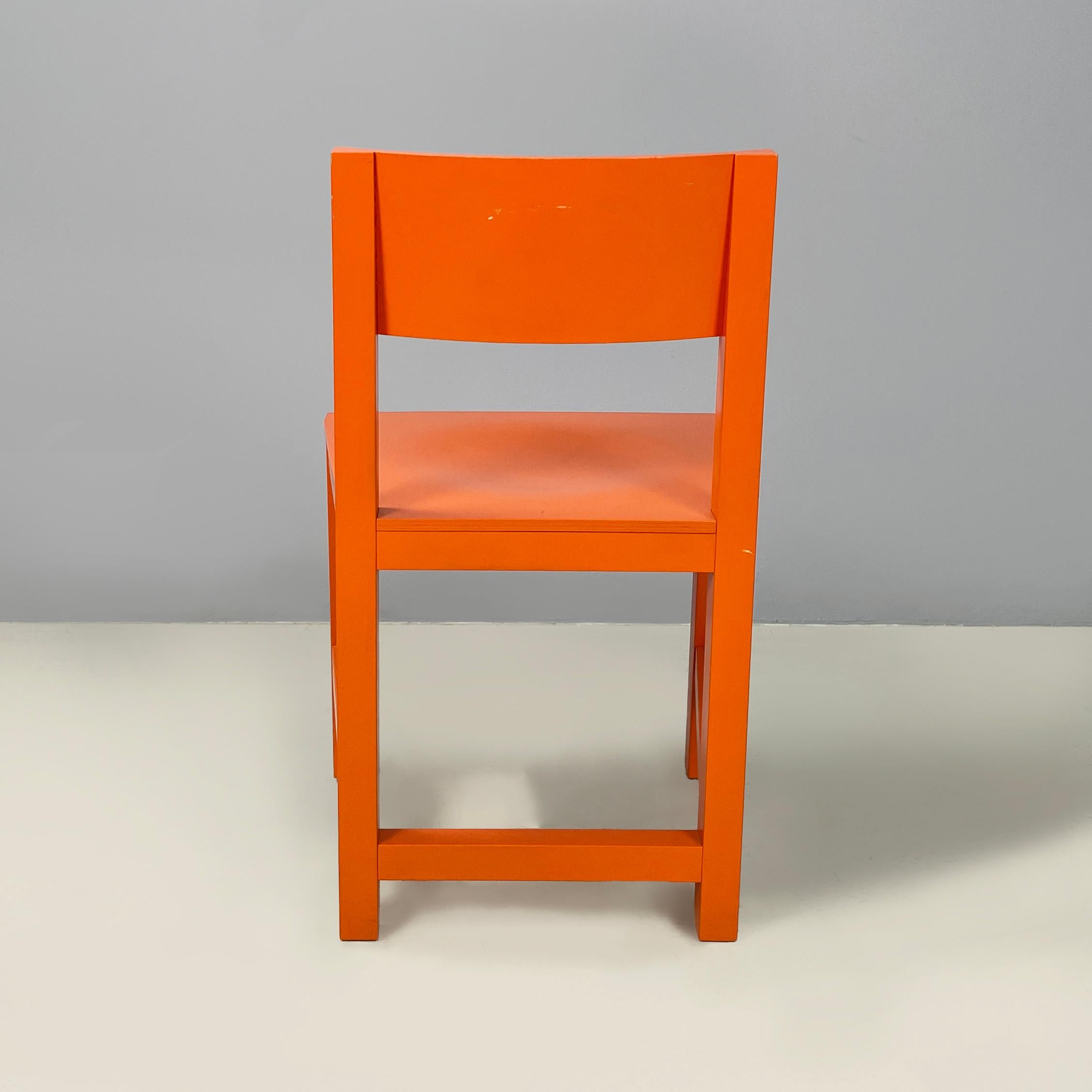 Netherlands modern Orange lacquered wooden chairs by Moooi, 2000s In Good Condition For Sale In MIlano, IT