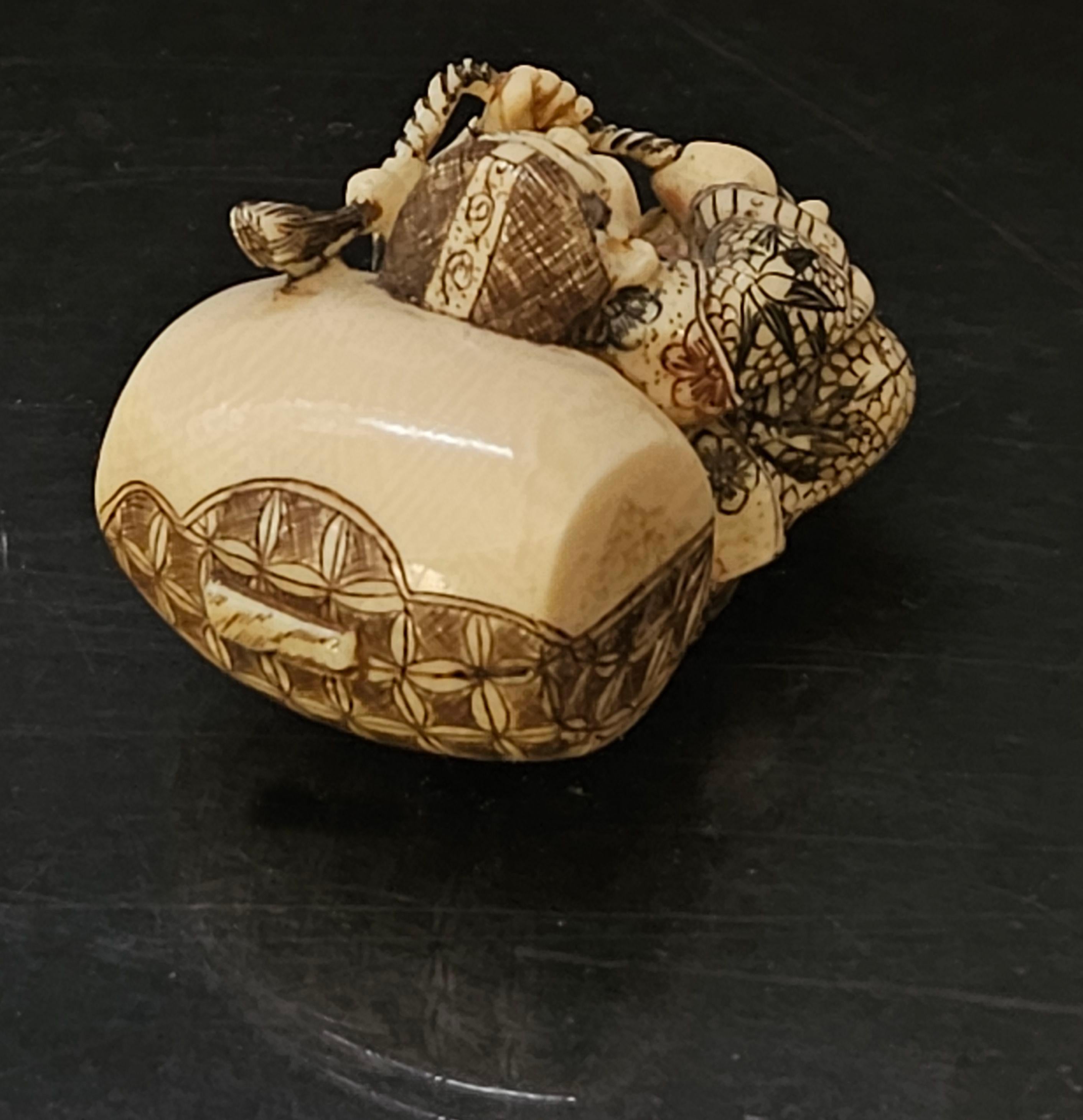 Japanese Carved Netsuke Polychrome Decorated Figur, Signed by Matsuyoshi, Meiji  In Excellent Condition For Sale In Norton, MA
