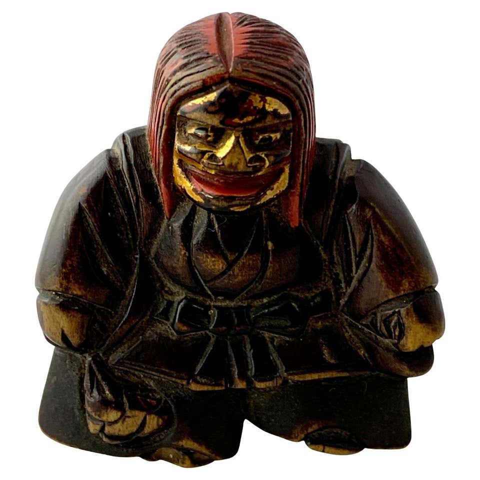 Japanese Carved Wood Netsuke of a Frog, Taisho Period For Sale at 1stDibs