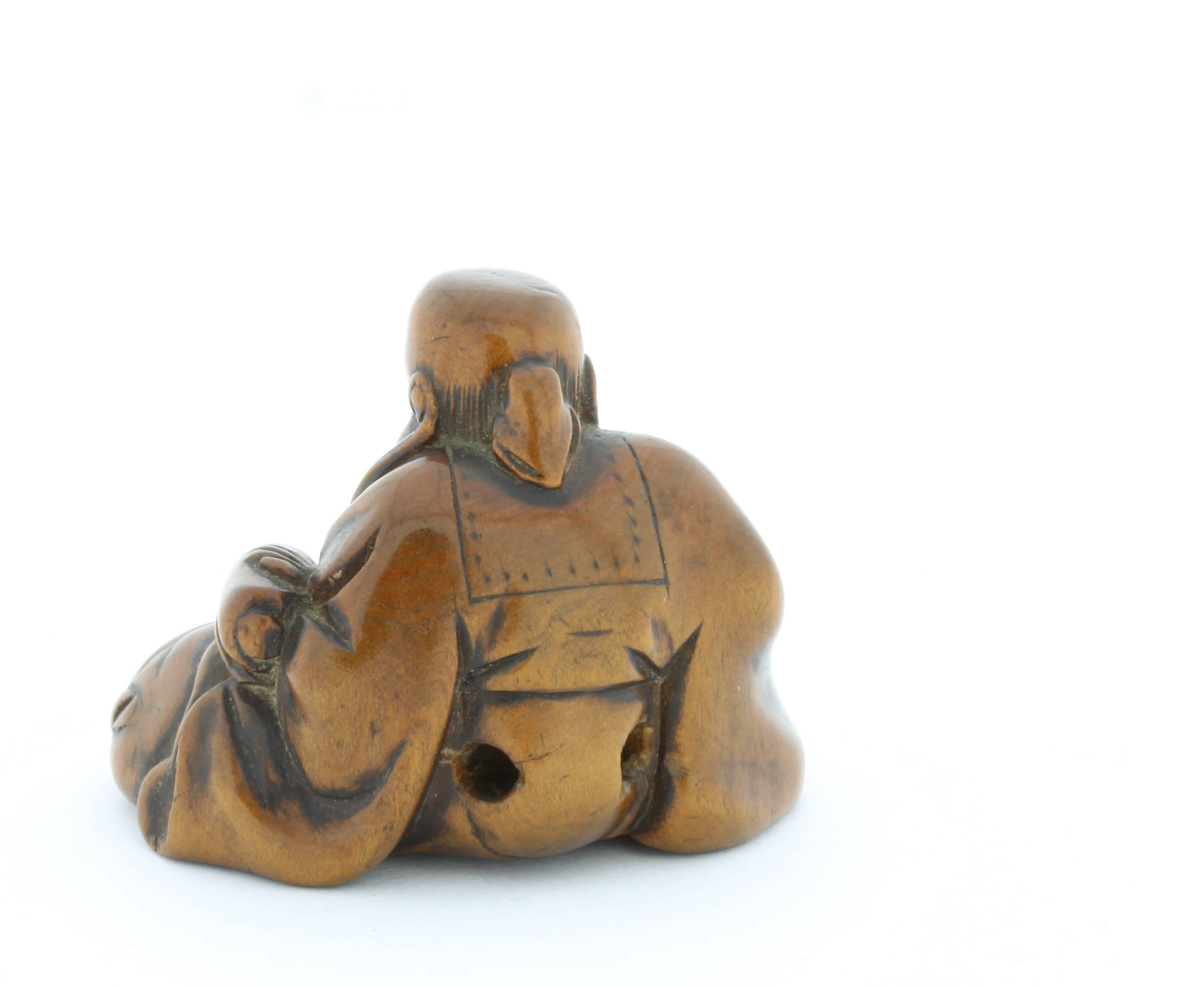 Hand-Carved Netsuke, Wood, Accessory, Fashion, 19th Century, Antique, Woodcraft, Charm For Sale
