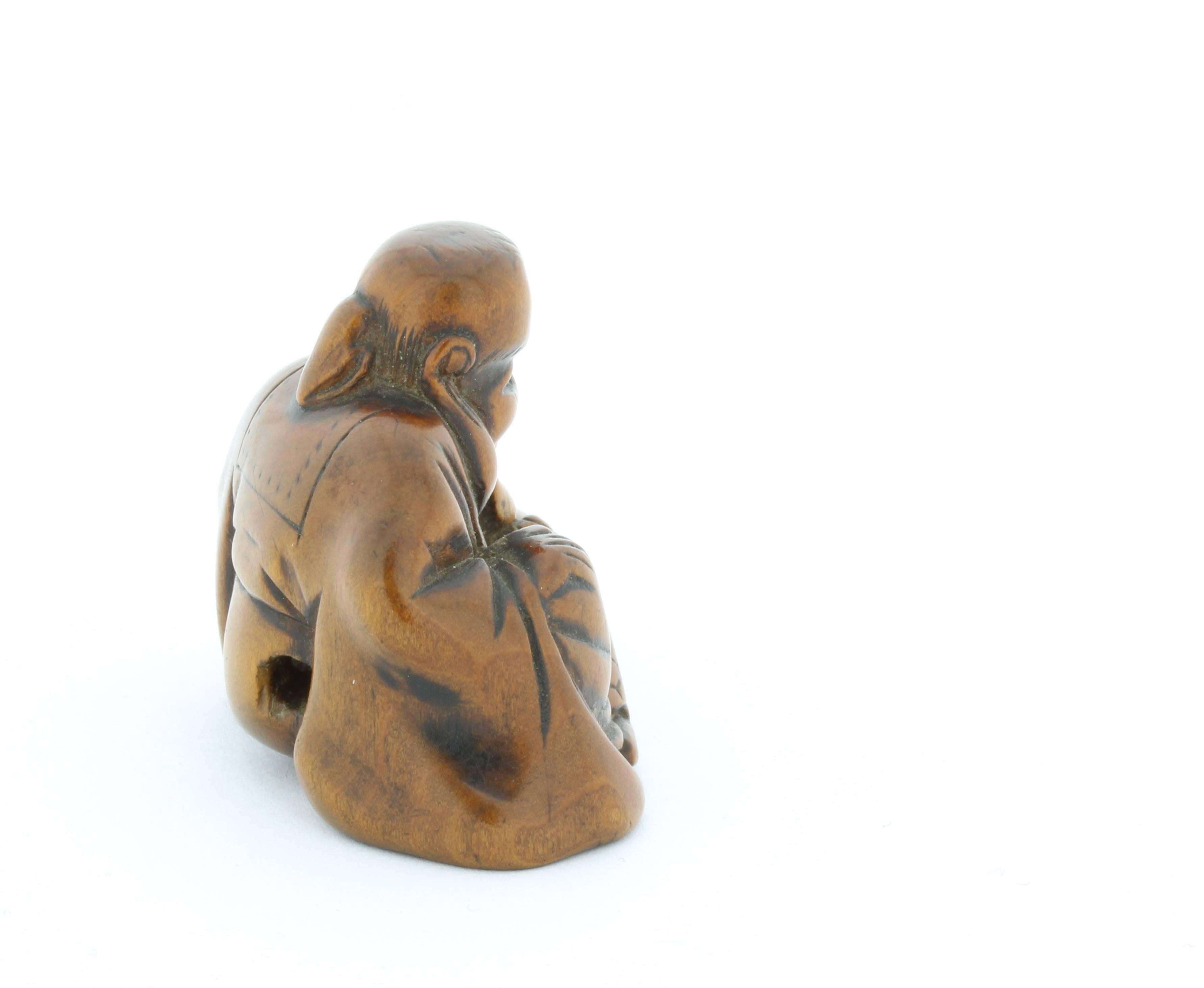 Netsuke, Wood, Accessory, Fashion, 19th Century, Antique, Woodcraft, Charm In Good Condition For Sale In London, GB