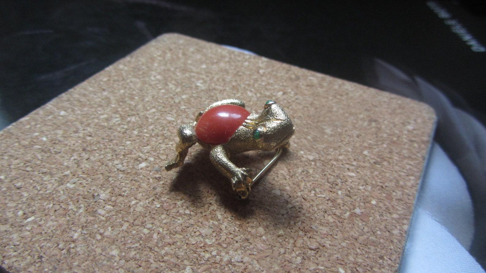 Nettie Rosenstein Frog Brooch, Circa 1950s For Sale 1