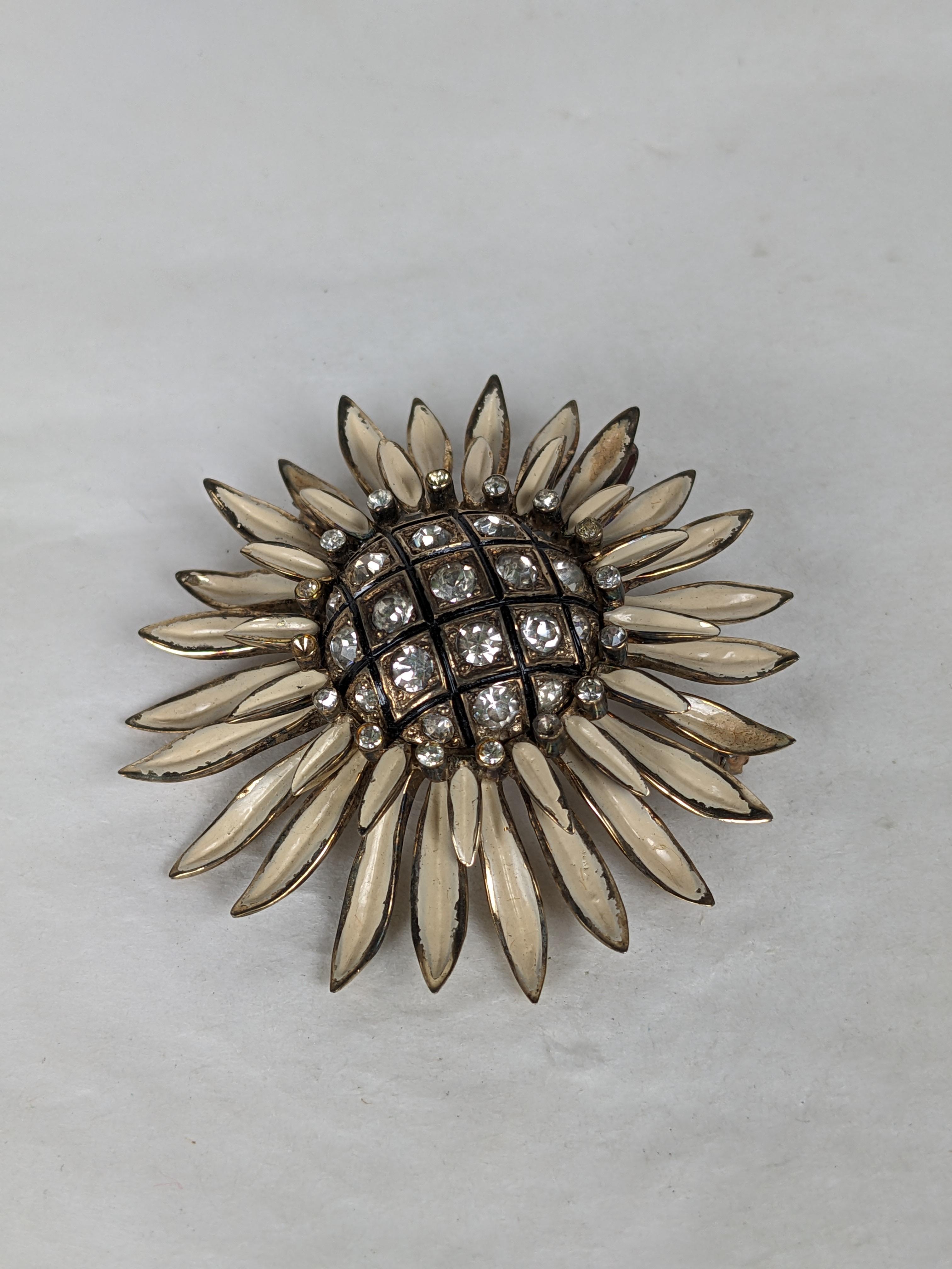 Nettie Rosenstein Retro Sunflower Sterling Silver Pendant Brooch In Good Condition For Sale In New York, NY