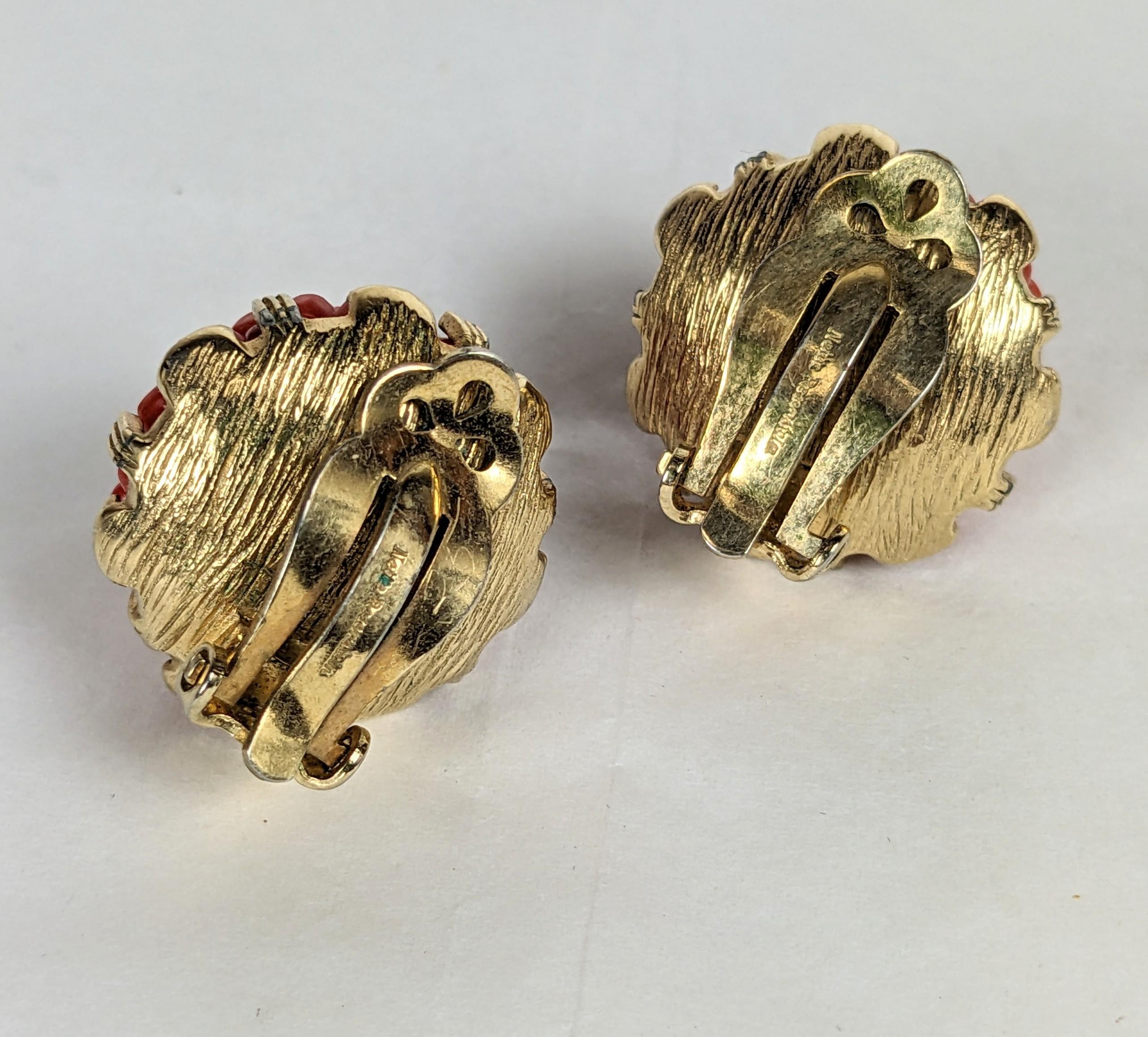 Perlina Nettie Rosenstein Woven Coral Bead Earrings in vendita