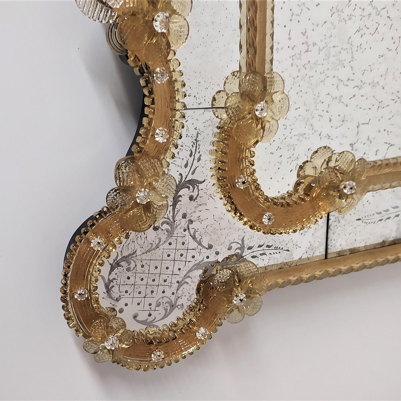 Nettuno Gold Murano Glass Mirror by Fratelli Tosi For Sale 1