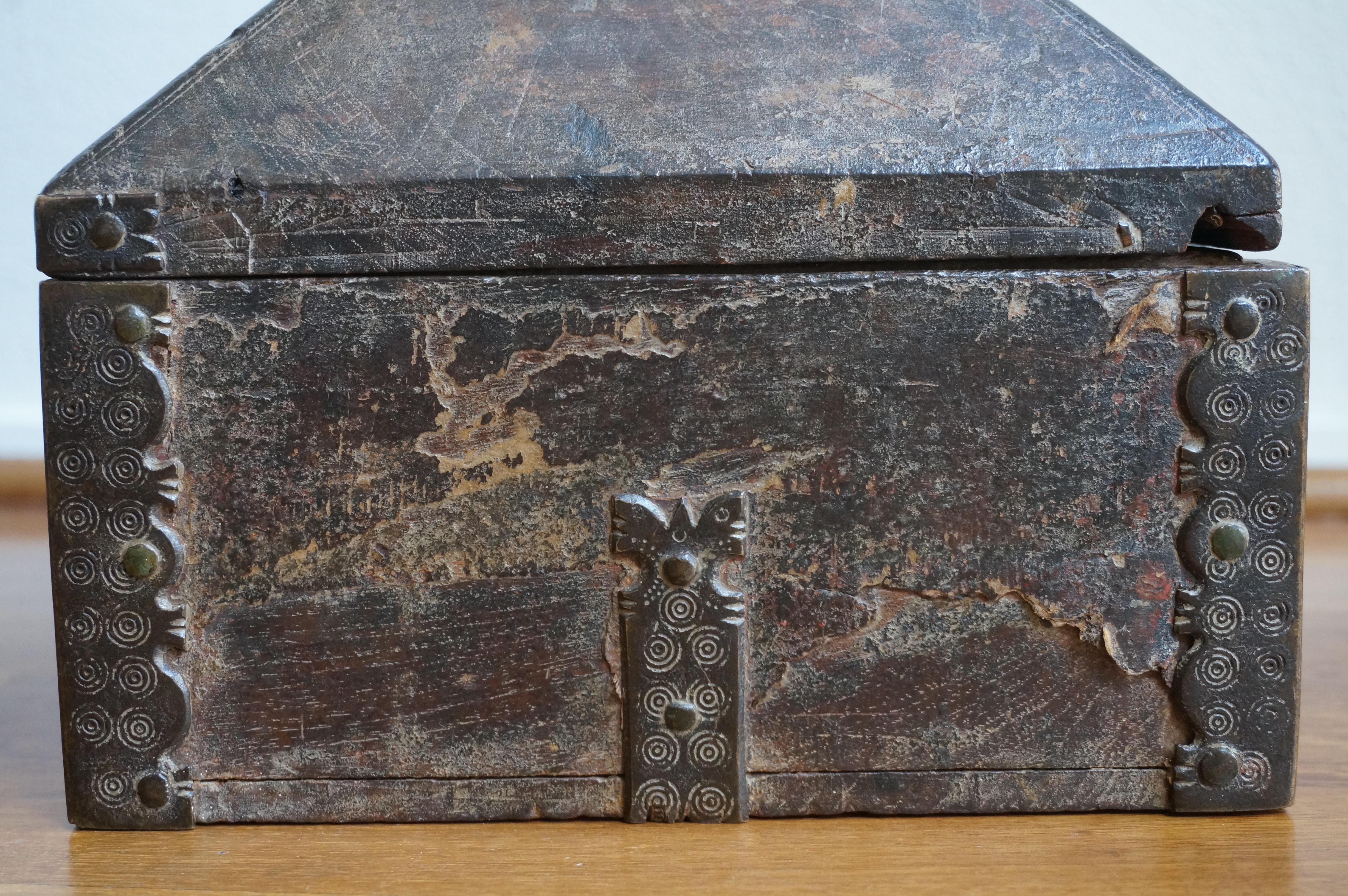 Nettur Petti-Schmuckkästchen, Dowry-Schachtel, Indien, 18. Jahrhundert im Angebot 10