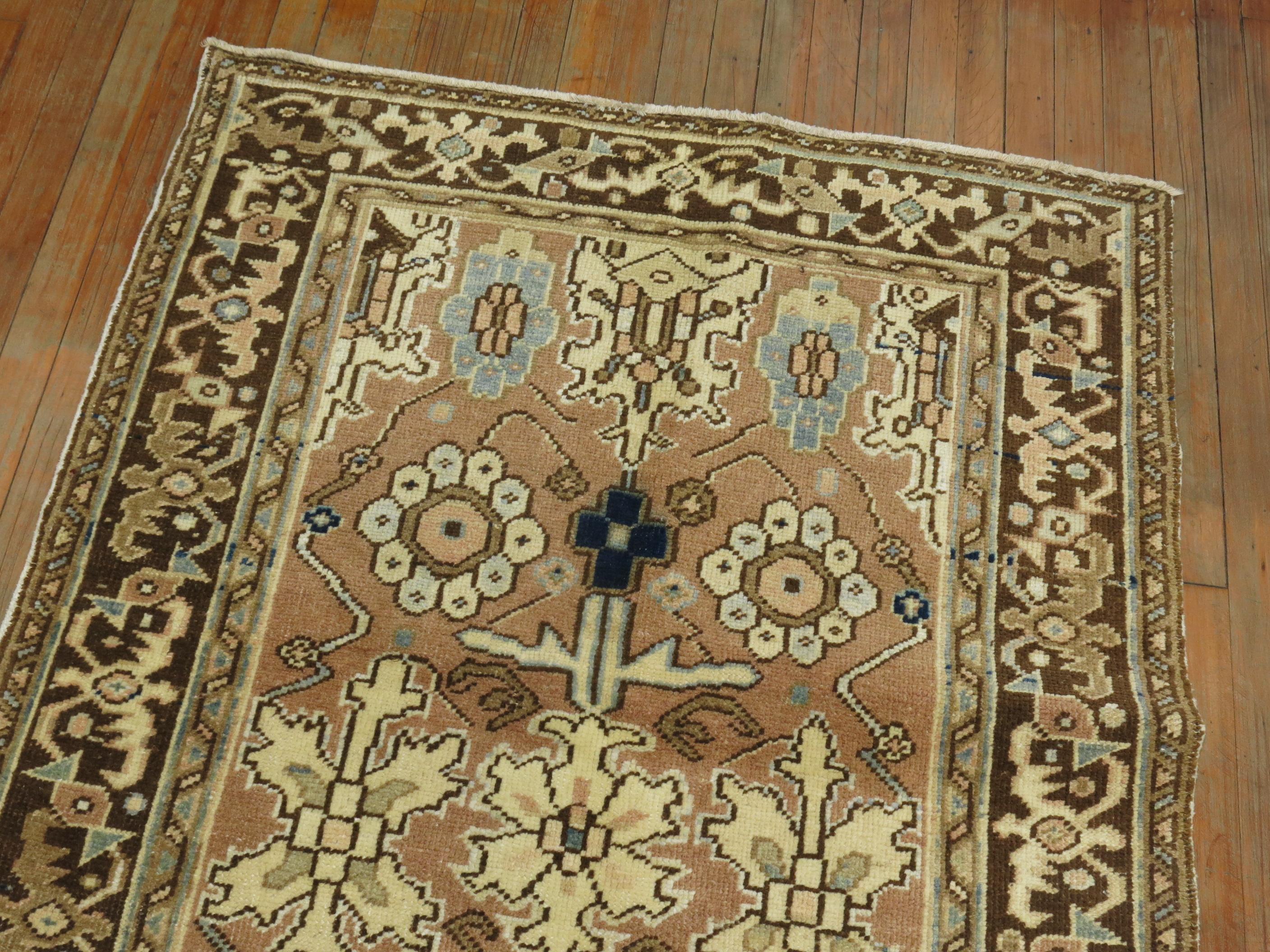 Hand-Woven Neutral Color Persian Heriz Rug For Sale