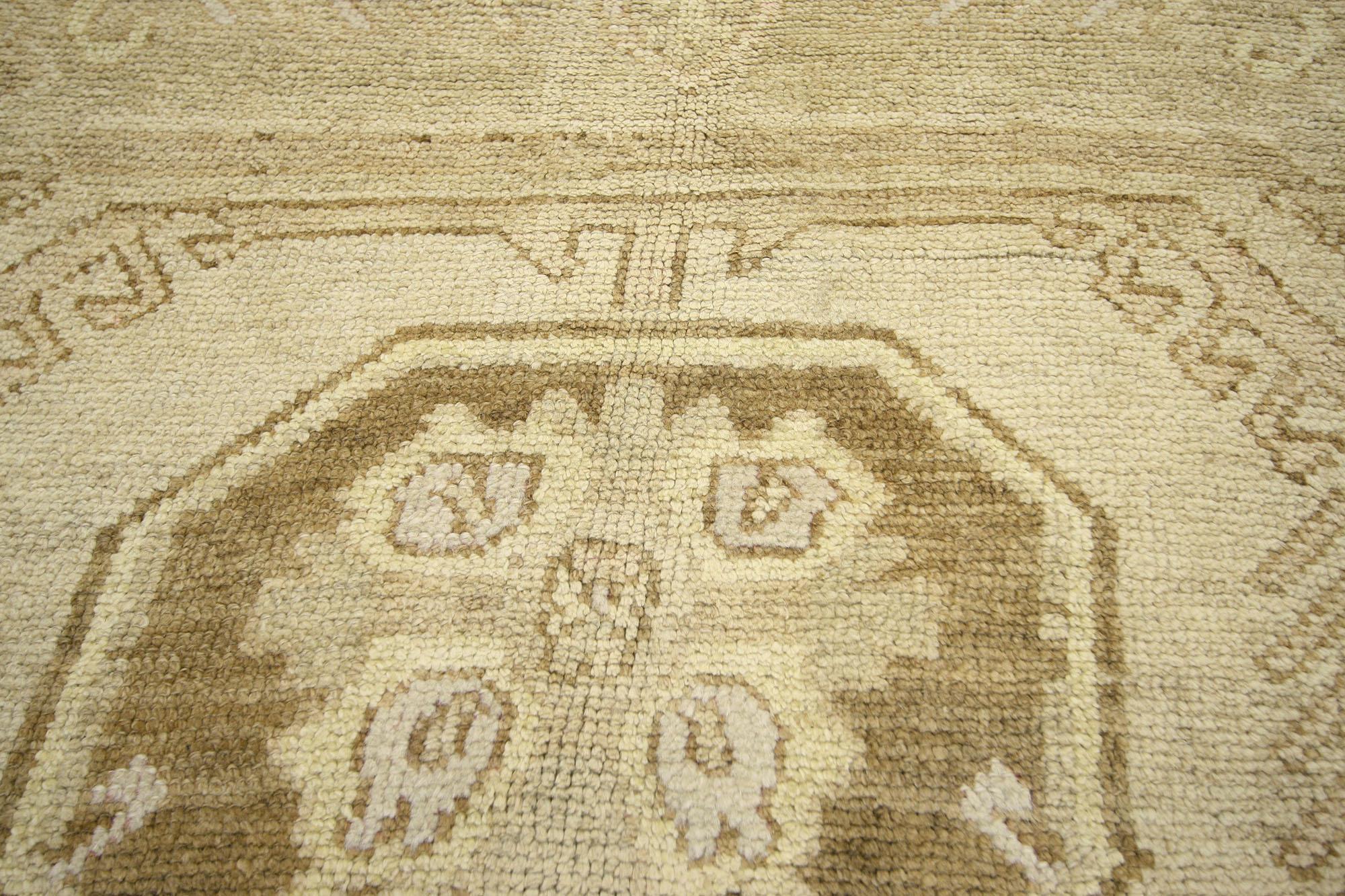 20th Century Neutral Earth-Tone Vintage Turkish Oushak Rug For Sale