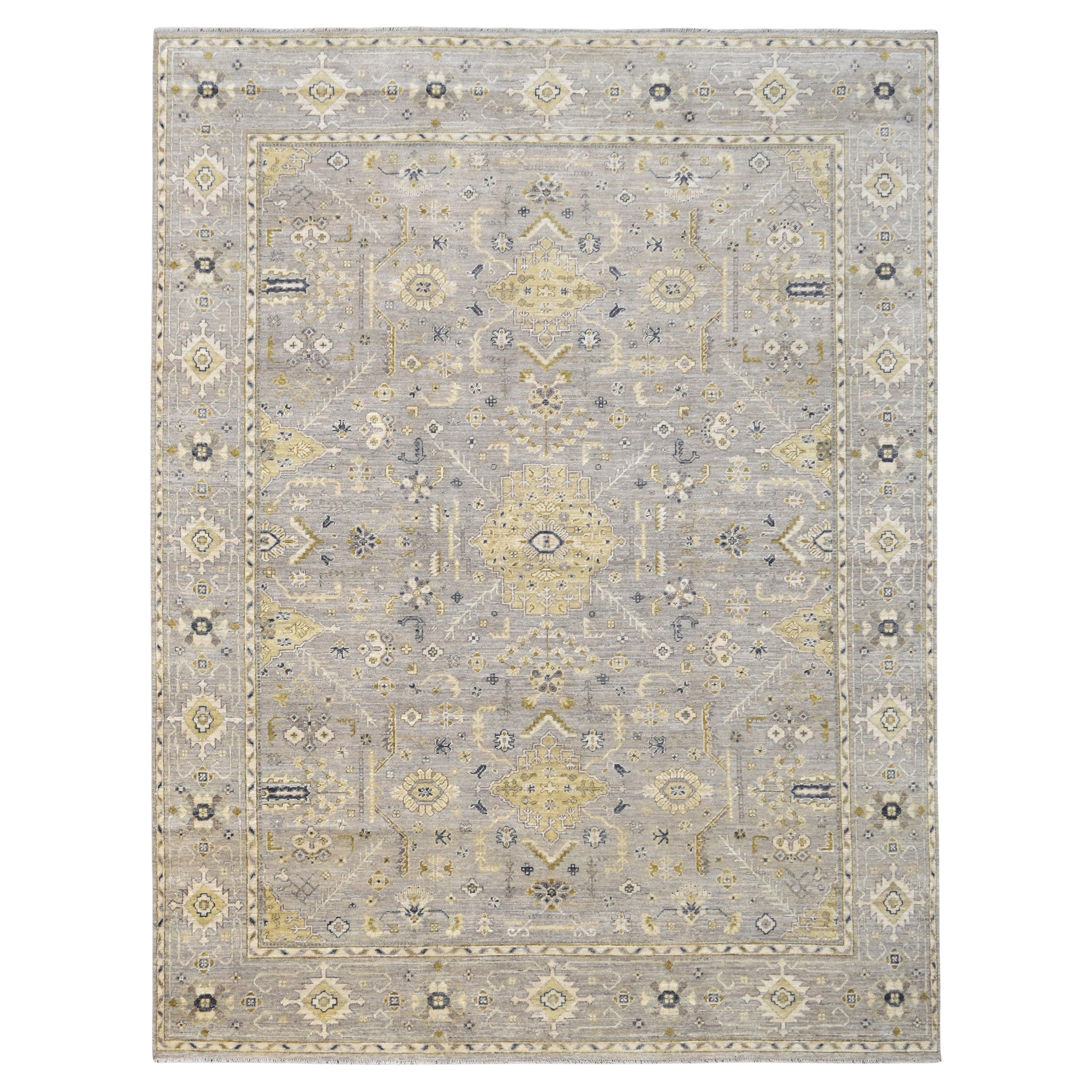 Oushak gris neutre avec tons dorés 9'1''x11'10'' en vente